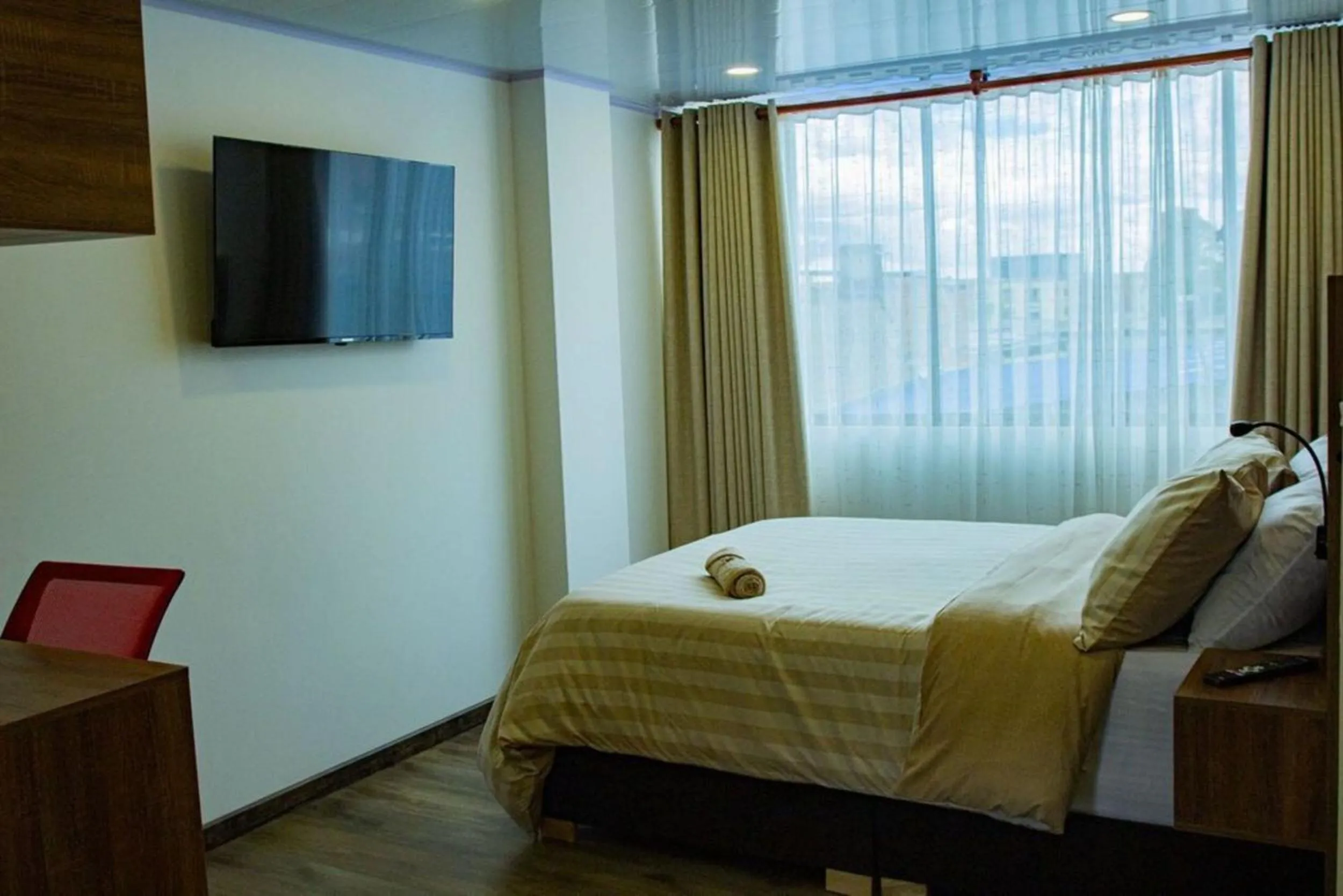 Other, Bed in BOG Living Suites