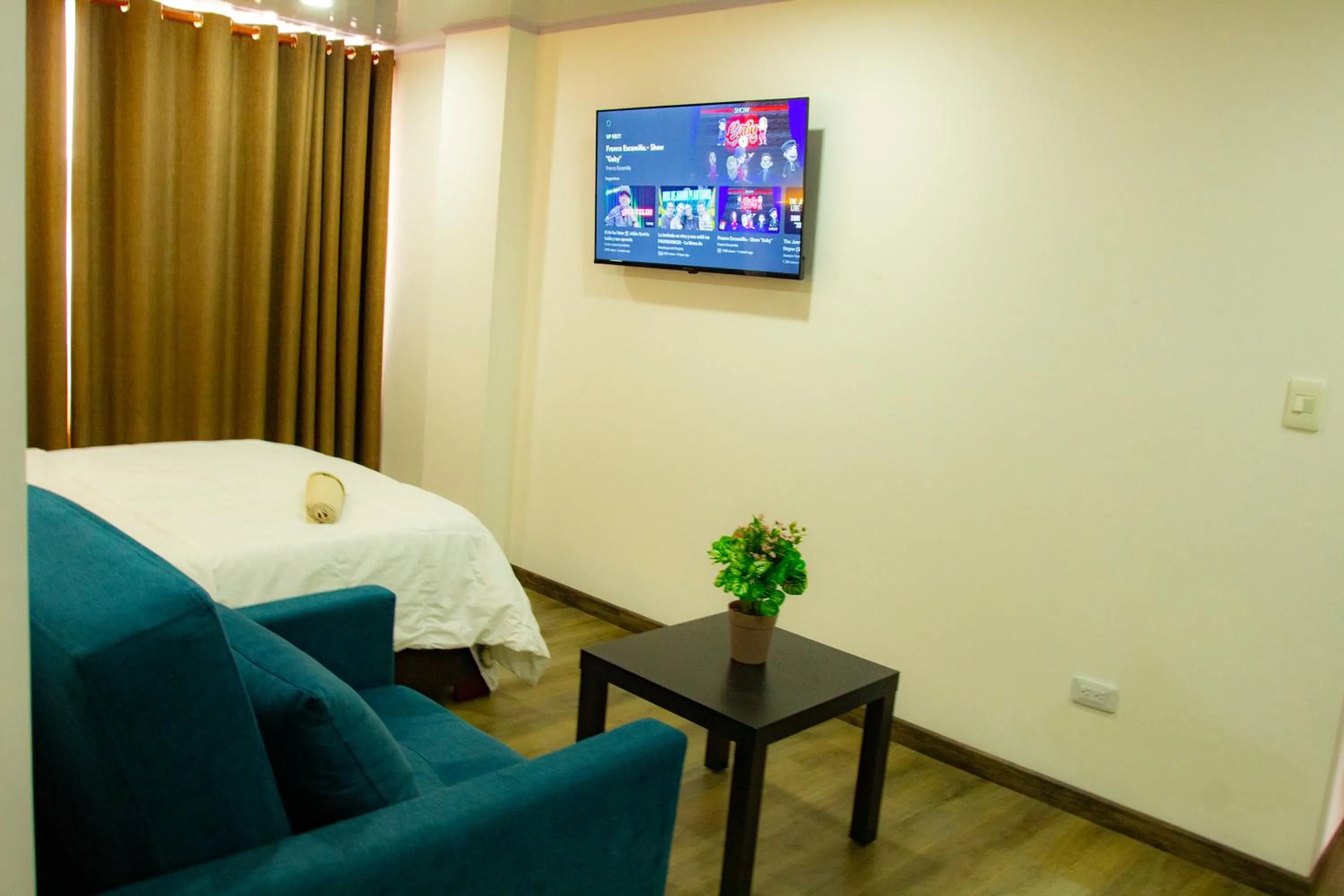 TV and multimedia, Bed in BOG Living Suites