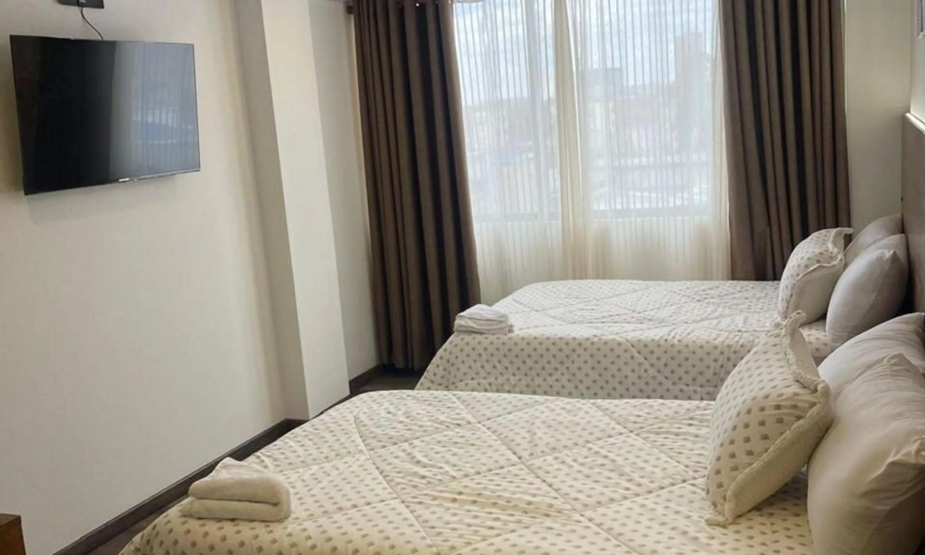 Other, Bed in BOG Living Suites