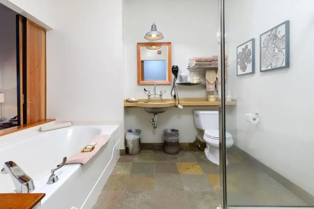 Deluxe King Room in Costanoa Deluxe King Room in Costanoa