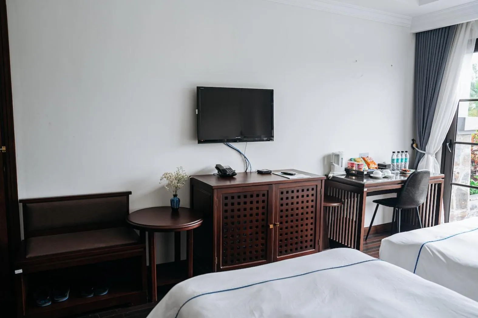 Bed in Paradise Soc Son Resort