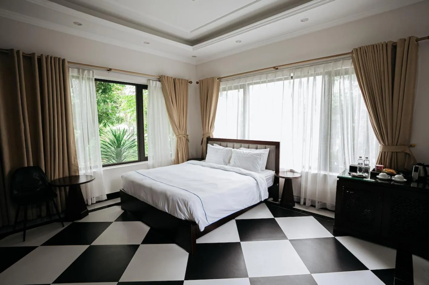 Bed in Paradise Soc Son Resort