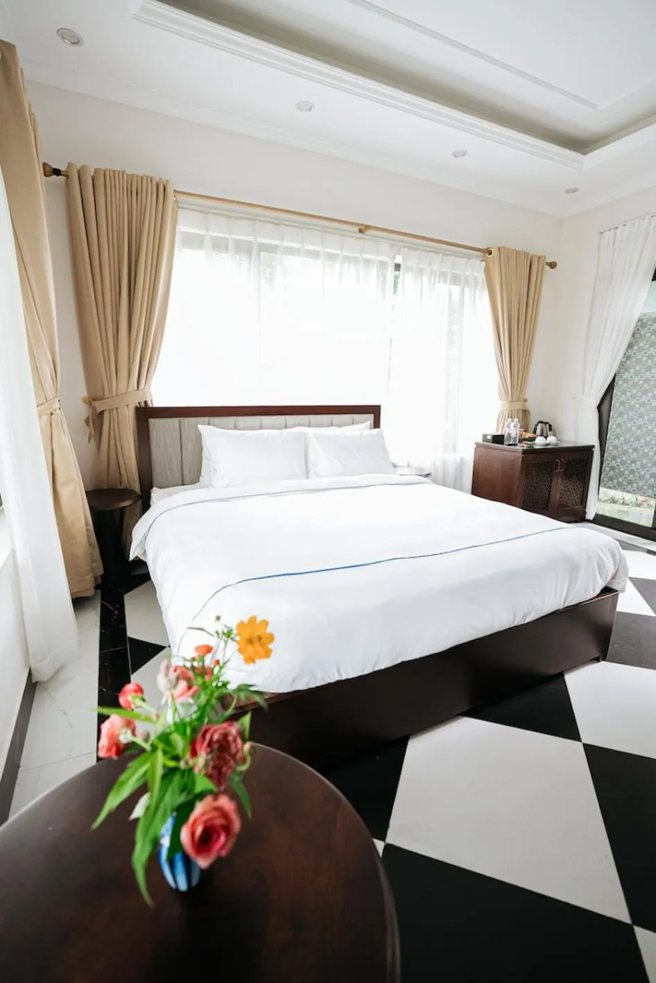 Bed in Paradise Soc Son Resort