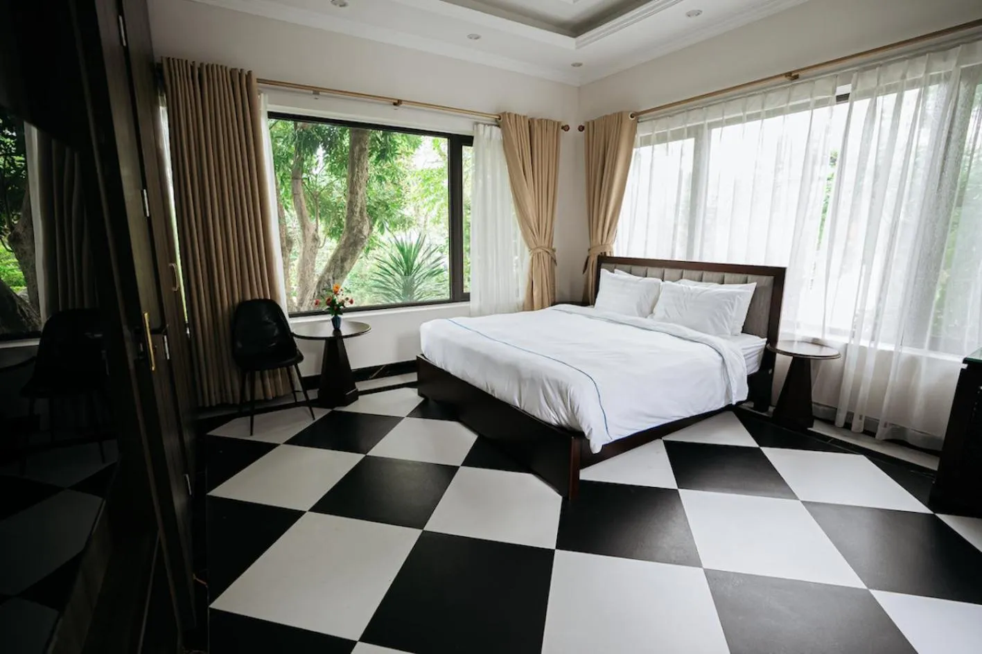 Bed in Paradise Soc Son Resort