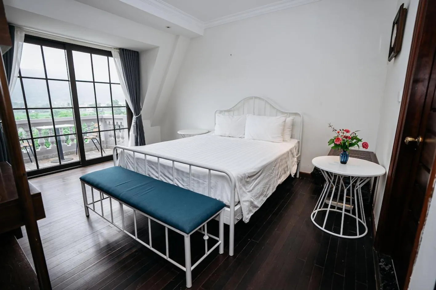 Bed in Paradise Soc Son Resort