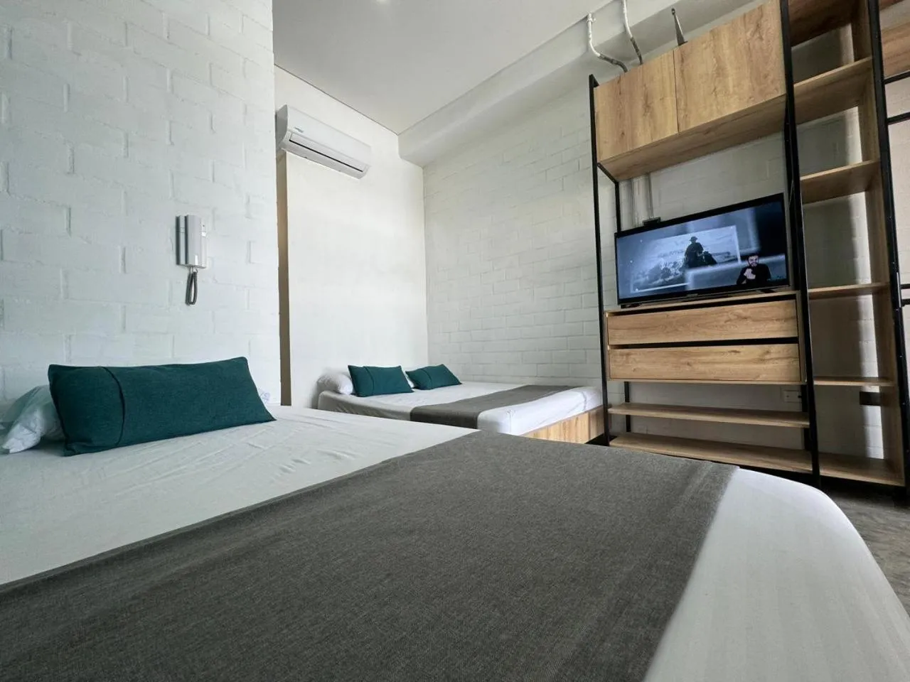 Photo of the whole room, Bed in Hotel Living Box San Fernando