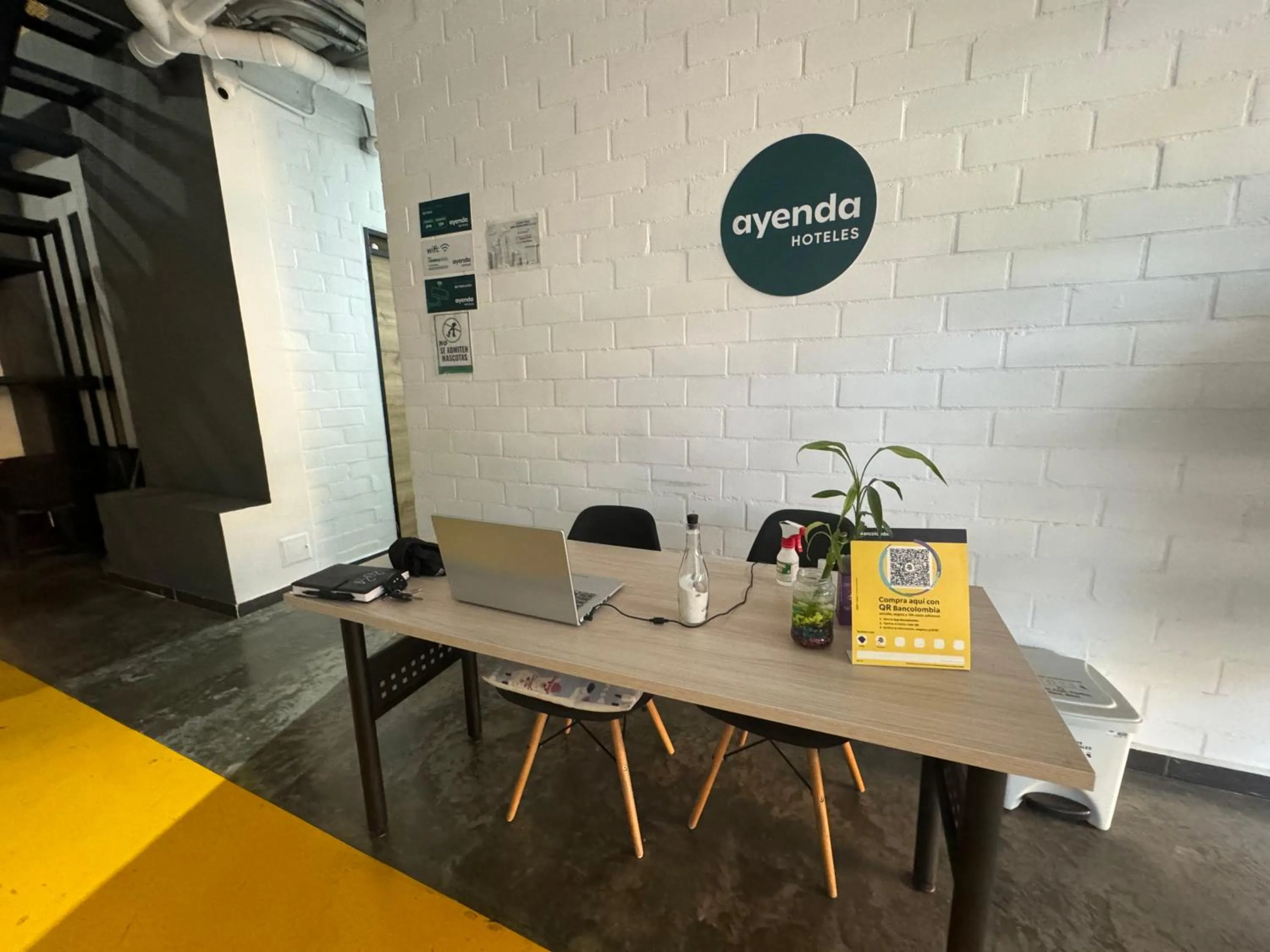 Lobby or reception in Hotel Living Box San Fernando