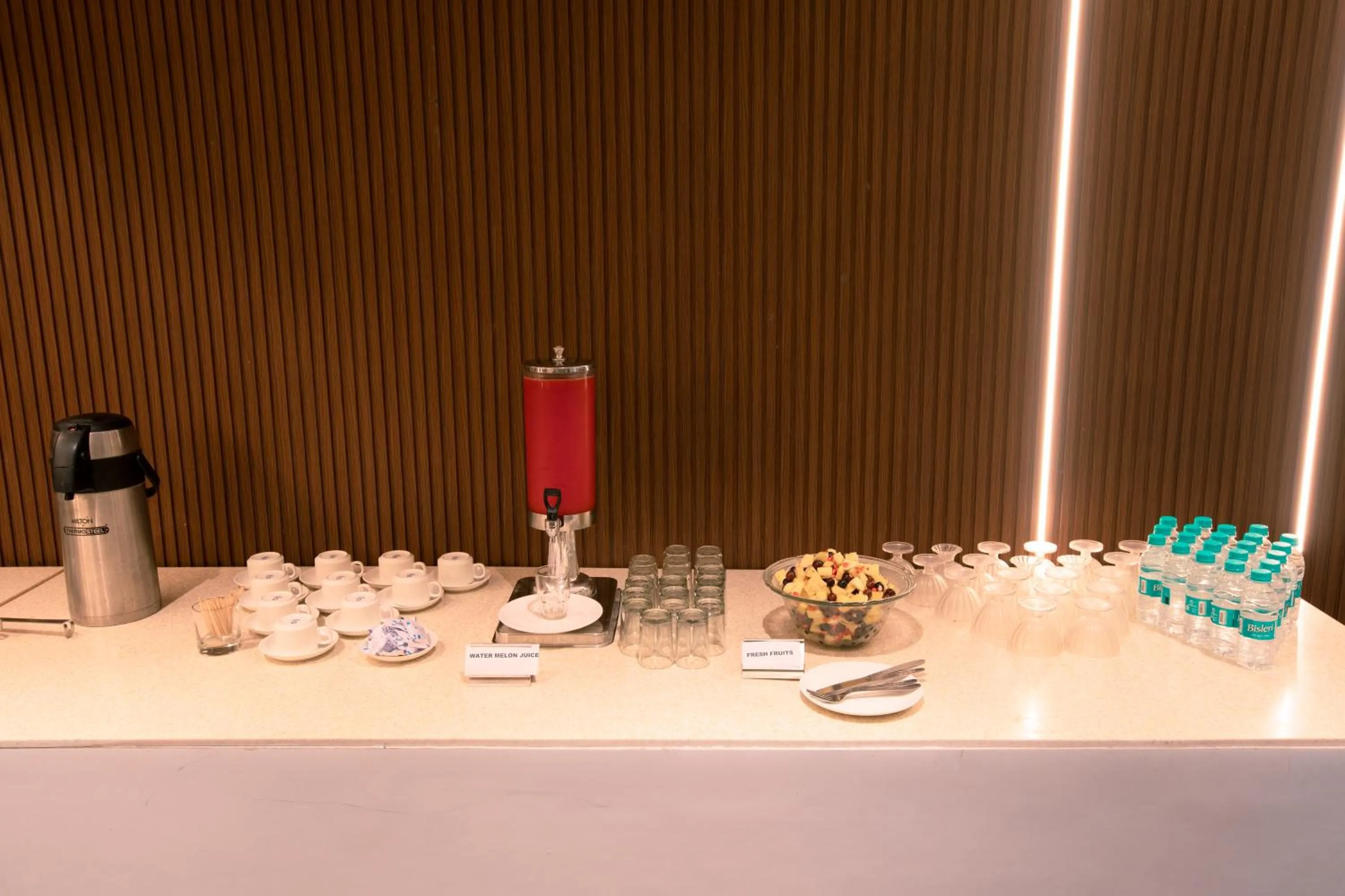 Breakfast in 44 Oasis