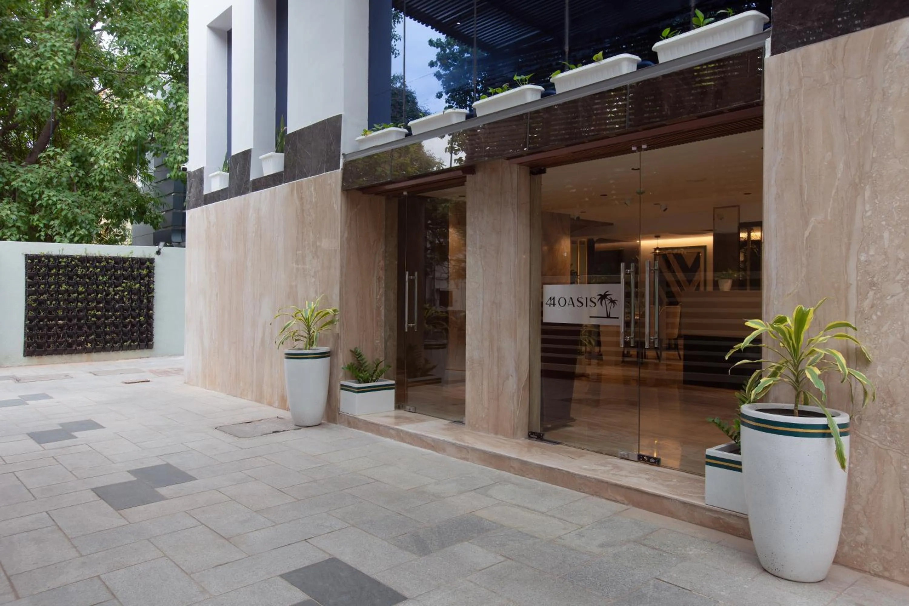 Property building in 44 Oasis