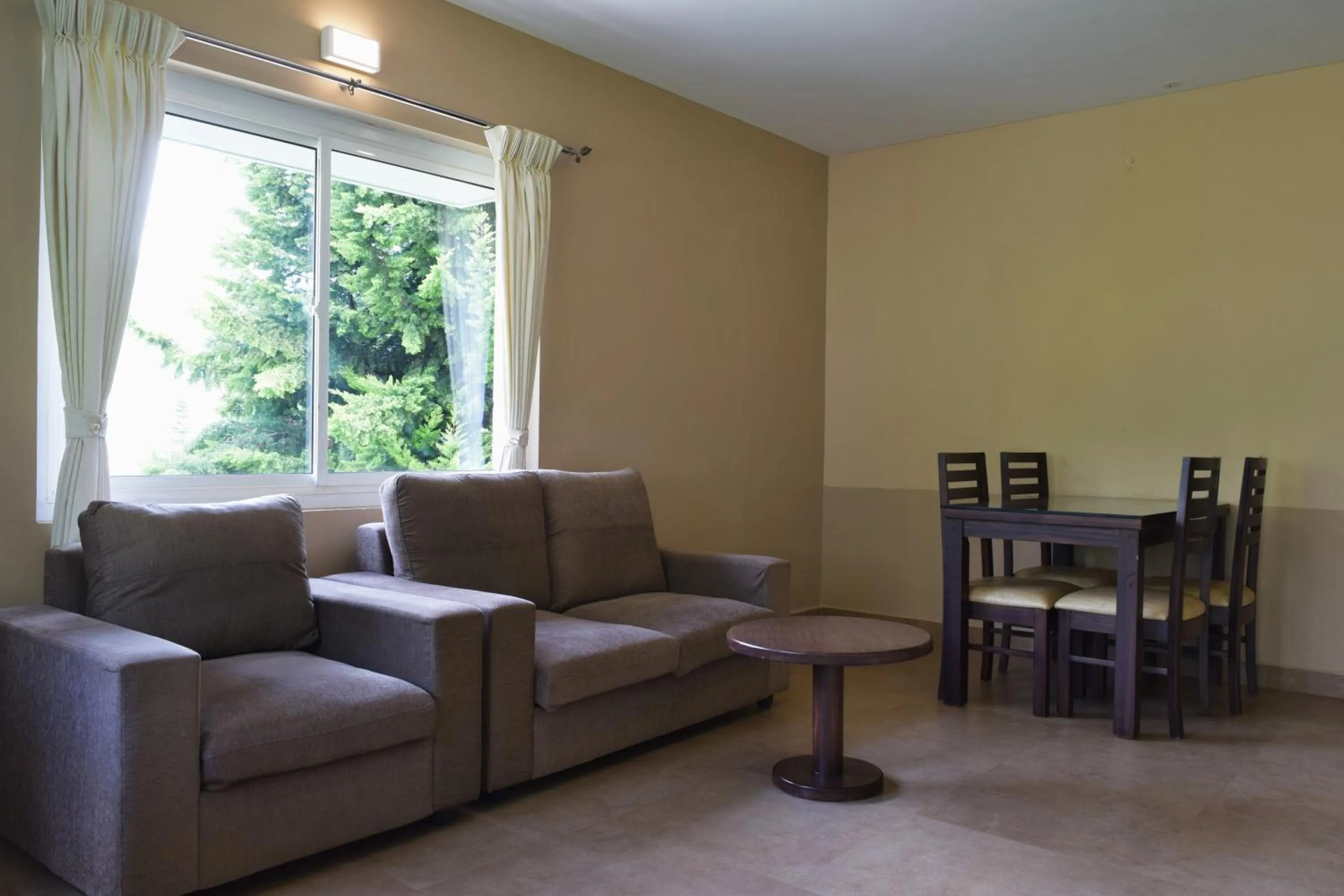 Living room in Avadale Kodaikanal - Stag Groups Not Allowed