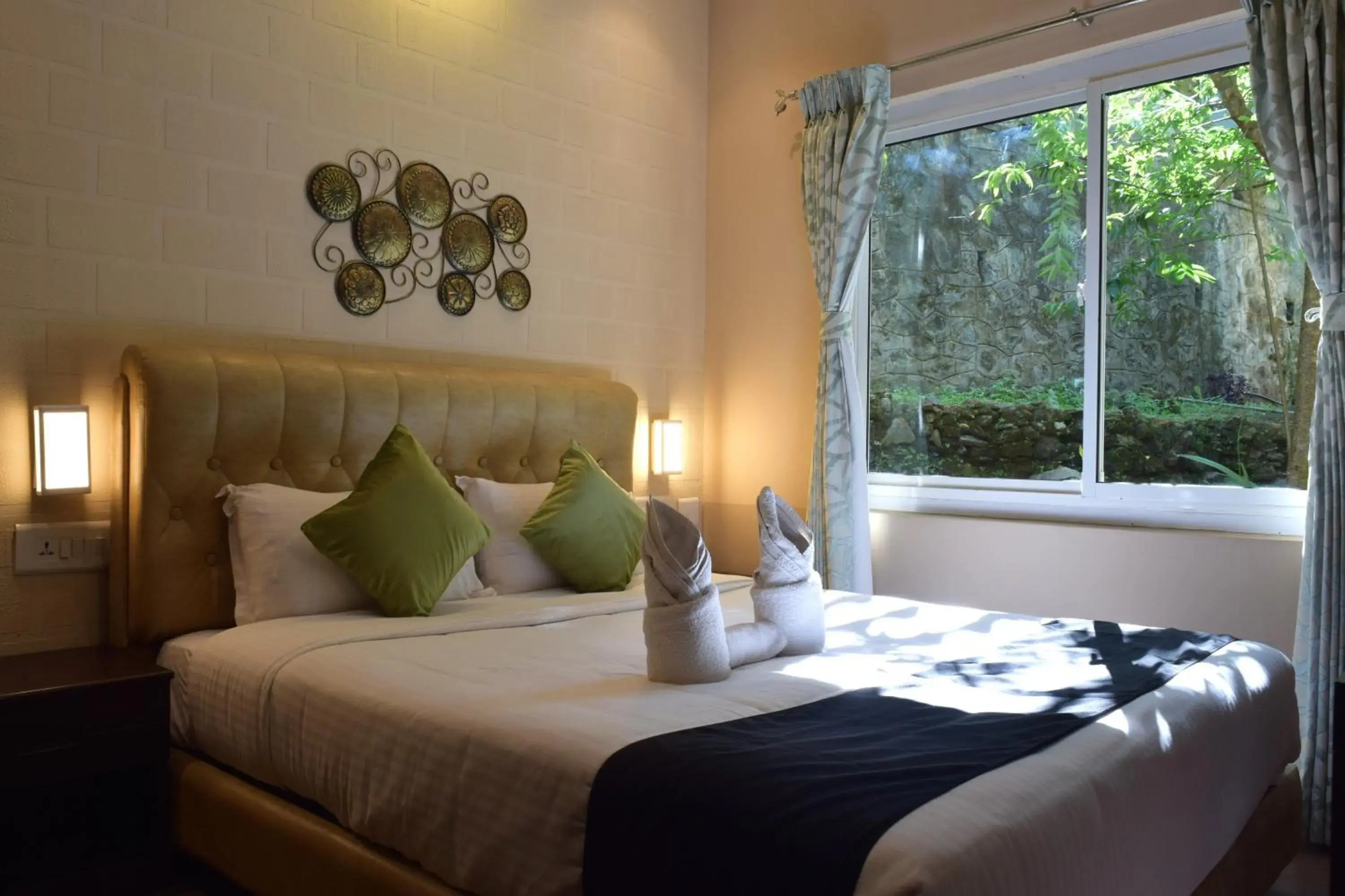 Bedroom, Bed in Avadale Kodaikanal - Stag Groups Not Allowed Bedroom, Bed in Avadale Kodaikanal - Stag Groups Not Allowed