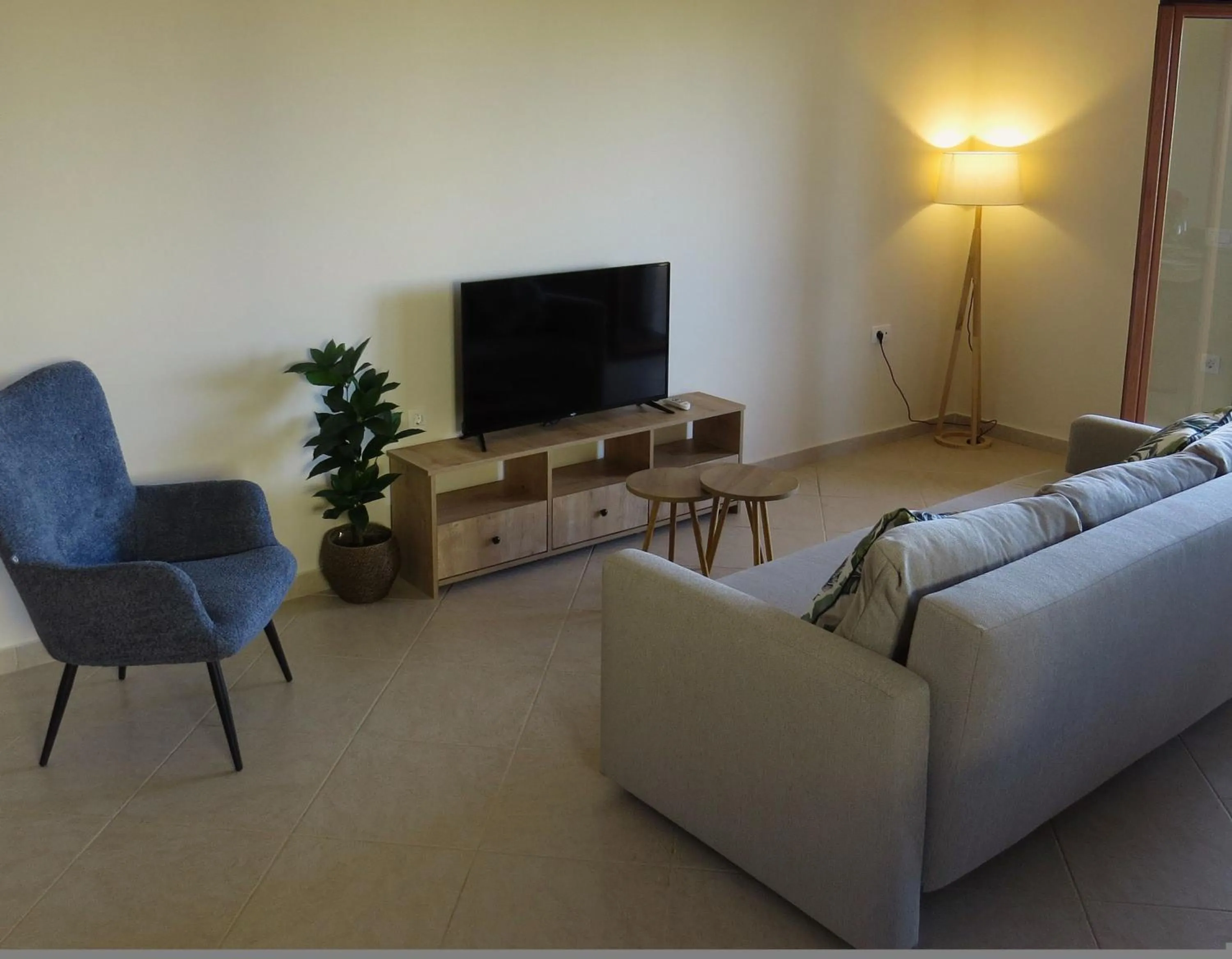 Maleme ocean front serenity