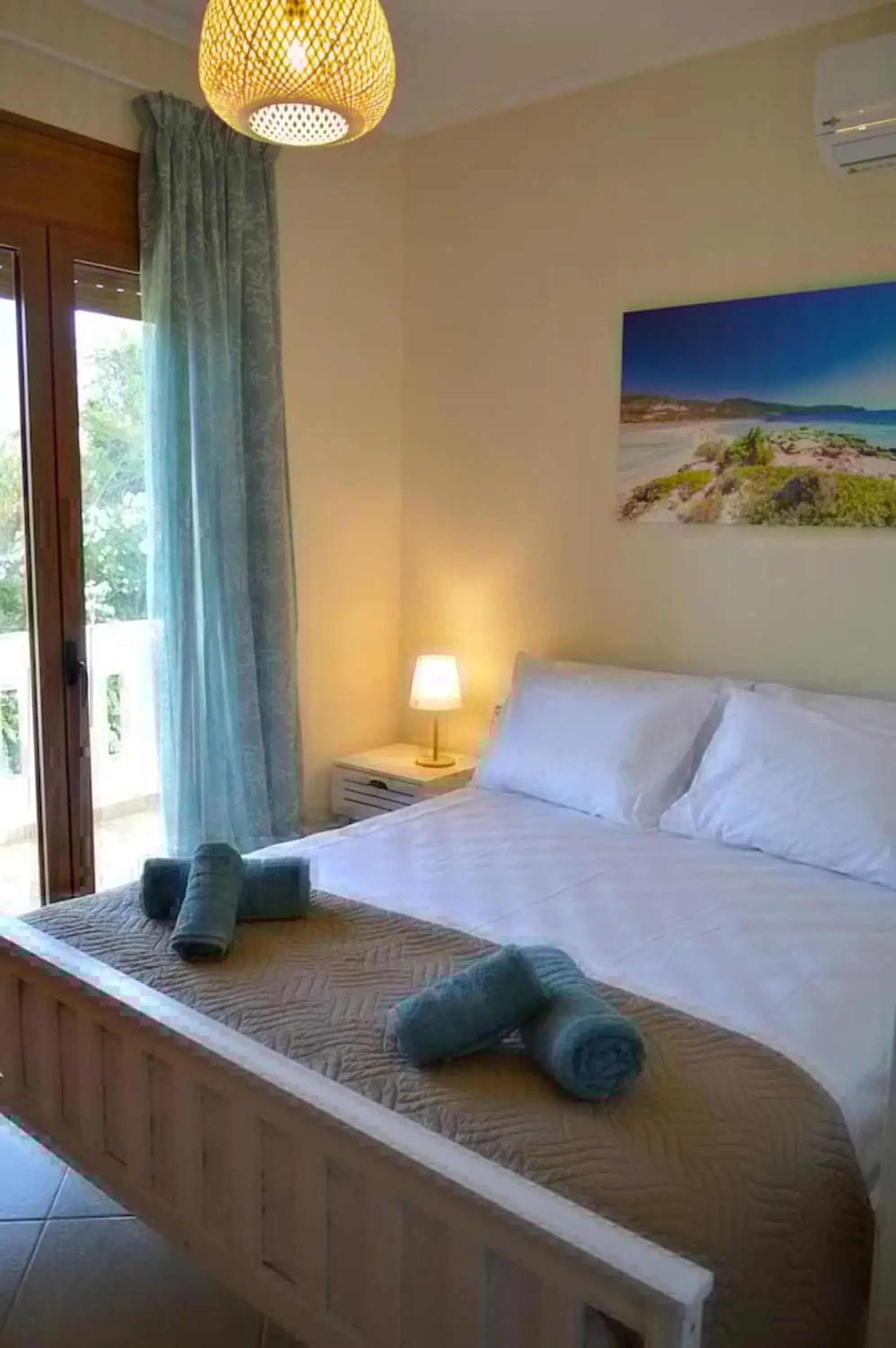 Bed in Maleme ocean front serenity Bed in Maleme ocean front serenity
