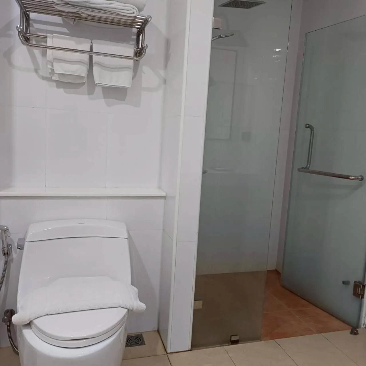 Cozy Donmueang Hotel