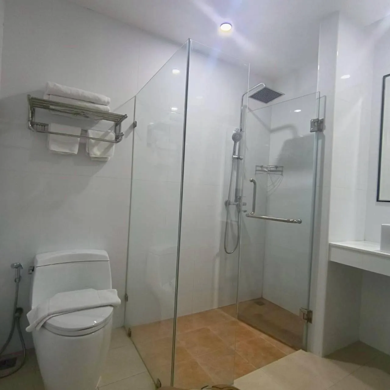 Cozy Donmueang Hotel