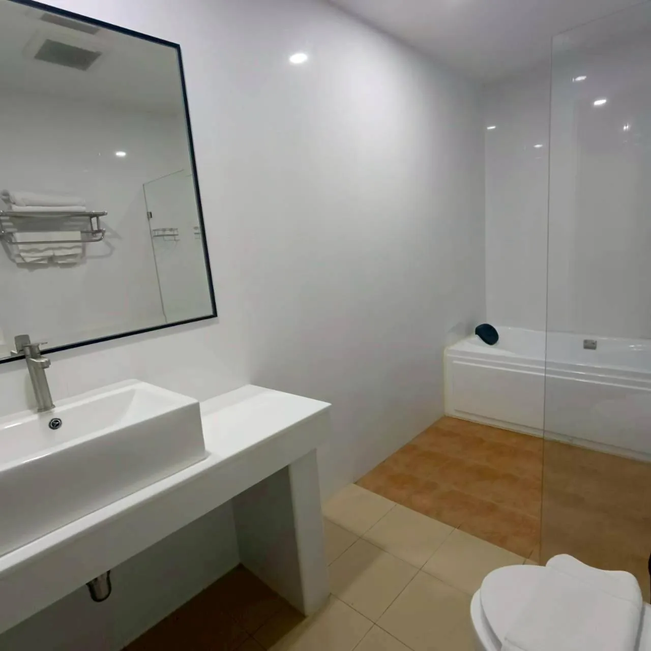 Cozy Donmueang Hotel