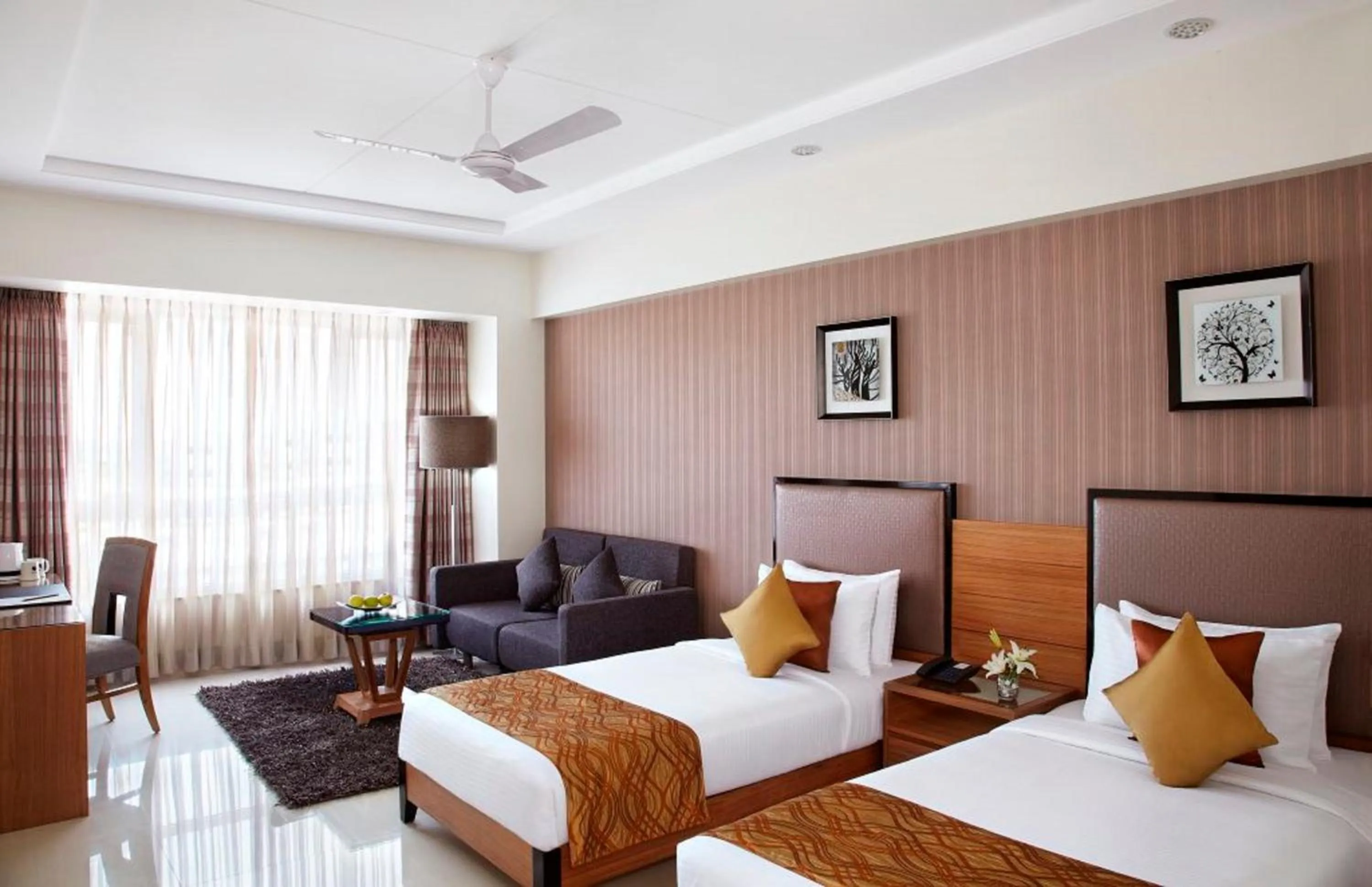 Bed in The Radiant Swan