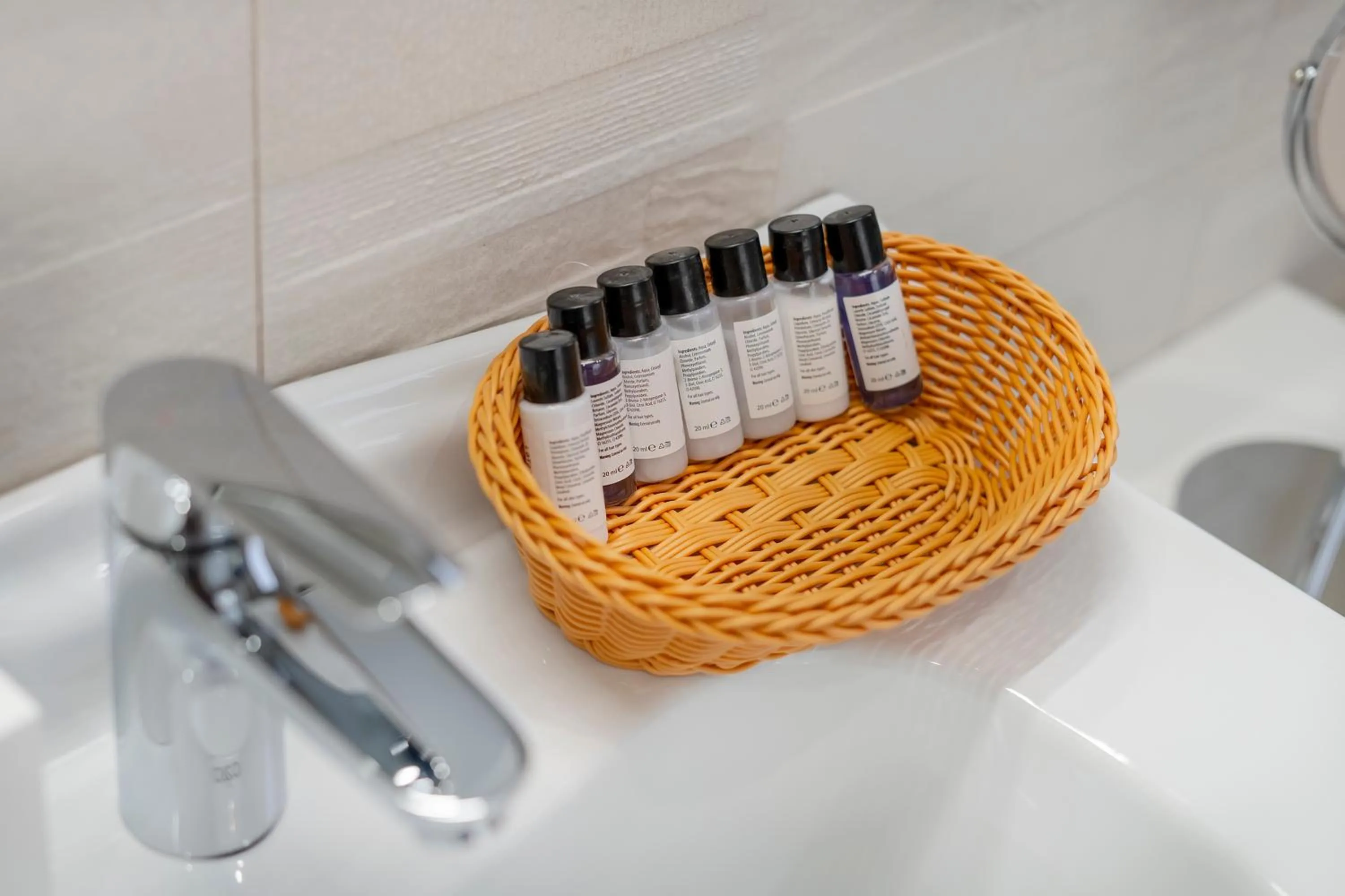 Bathroom in Iris Hotel