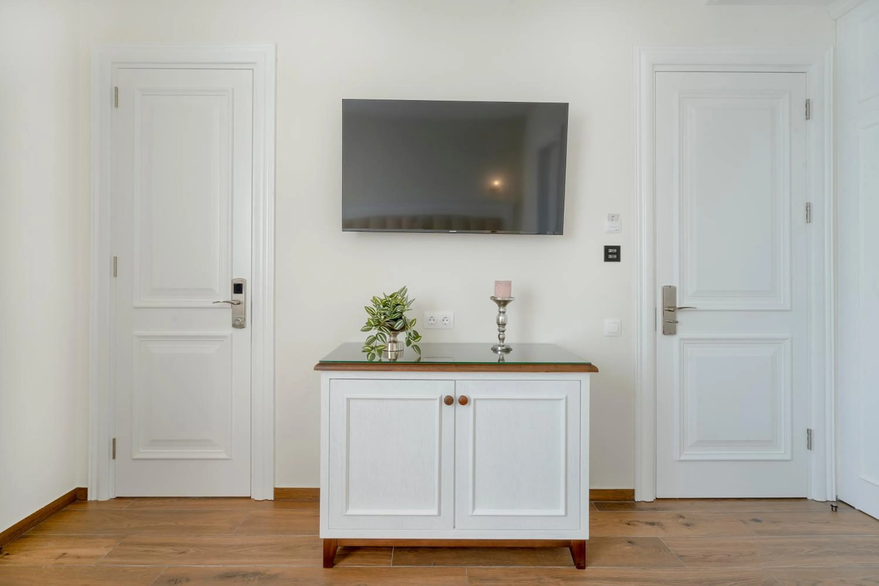 TV and multimedia in Iris Hotel