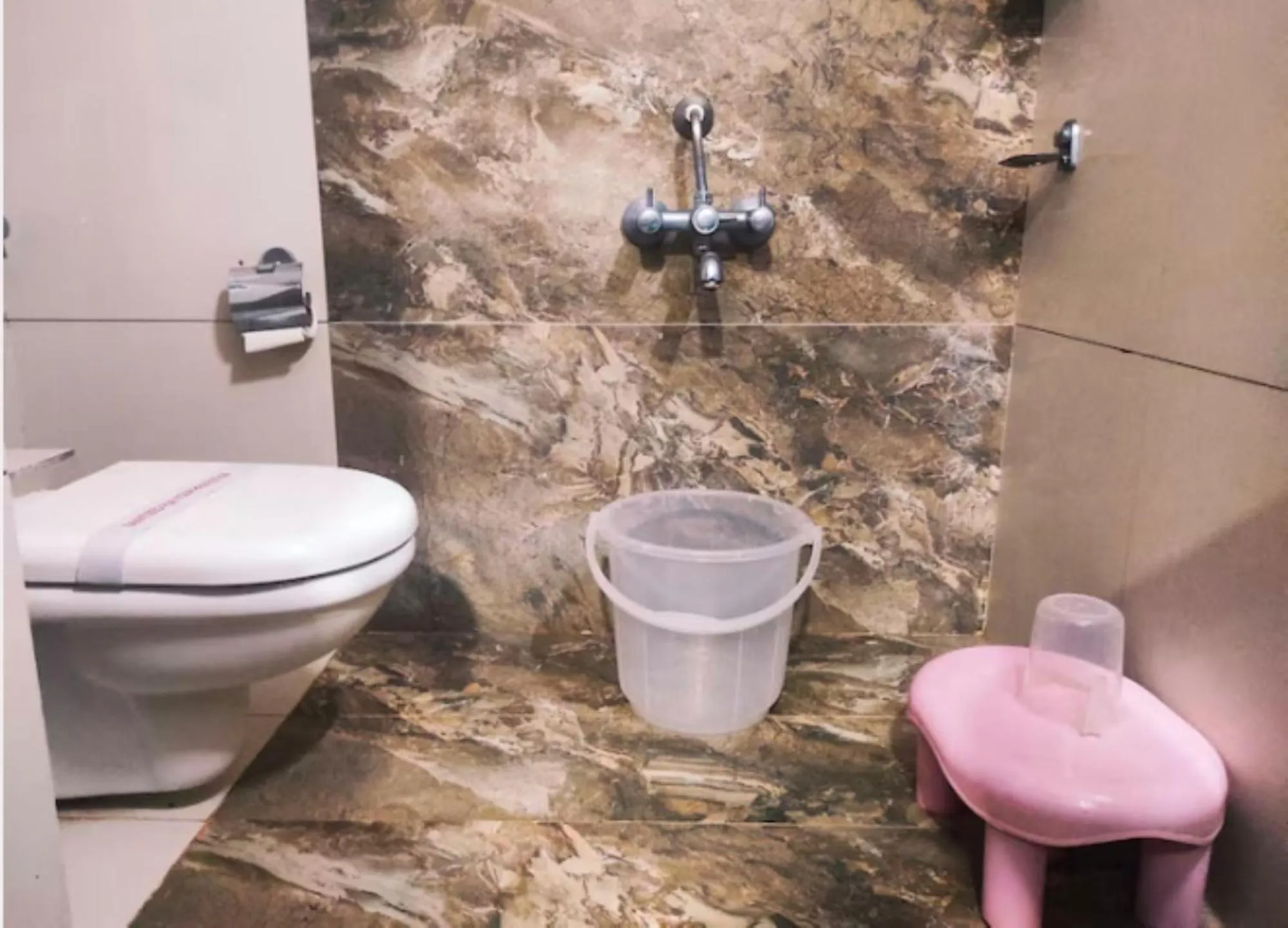 Hotel Orient Crown, Kolhapur