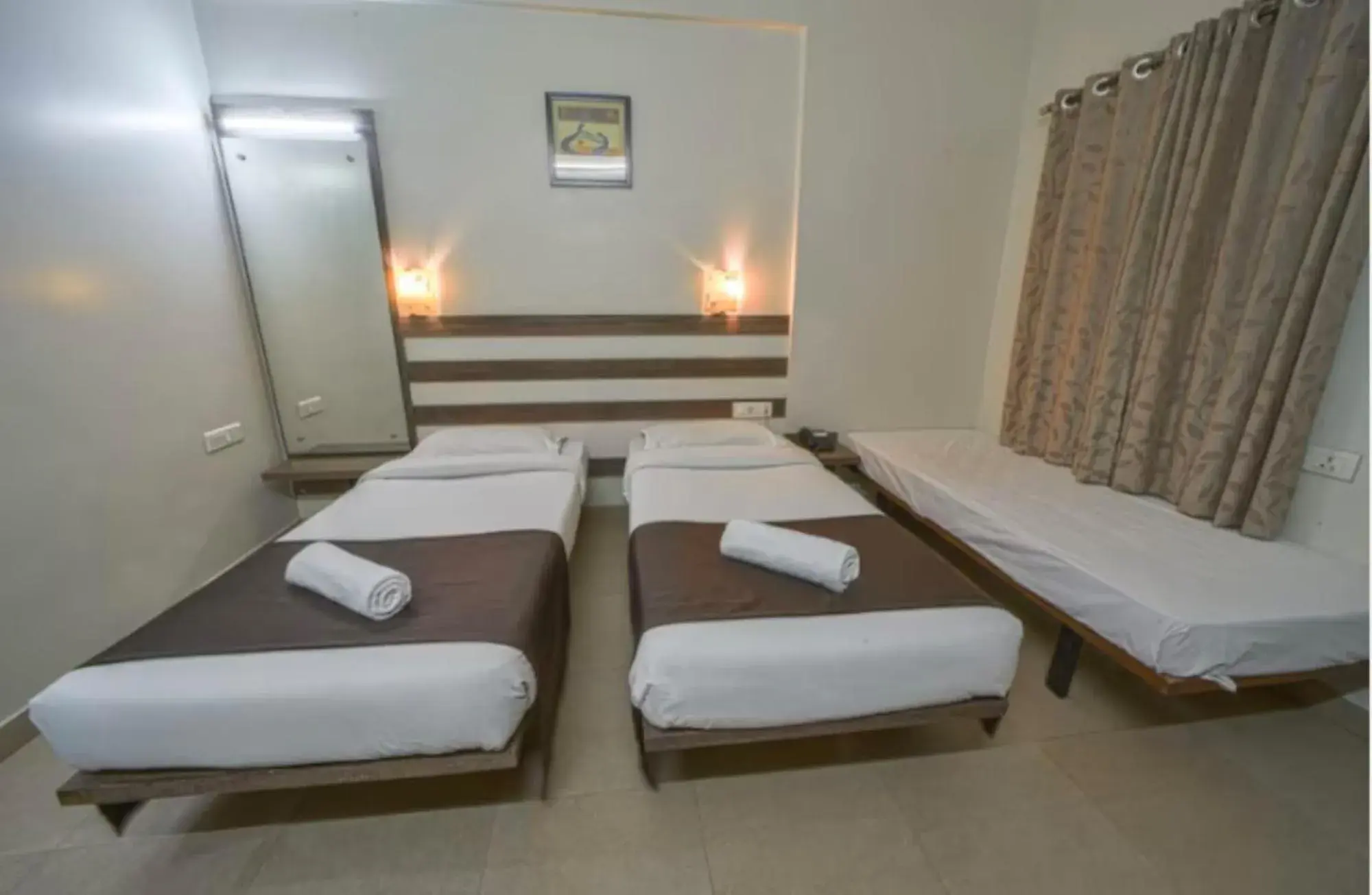 Bed in Hotel Orient Crown, Kolhapur Bed in Hotel Orient Crown, Kolhapur