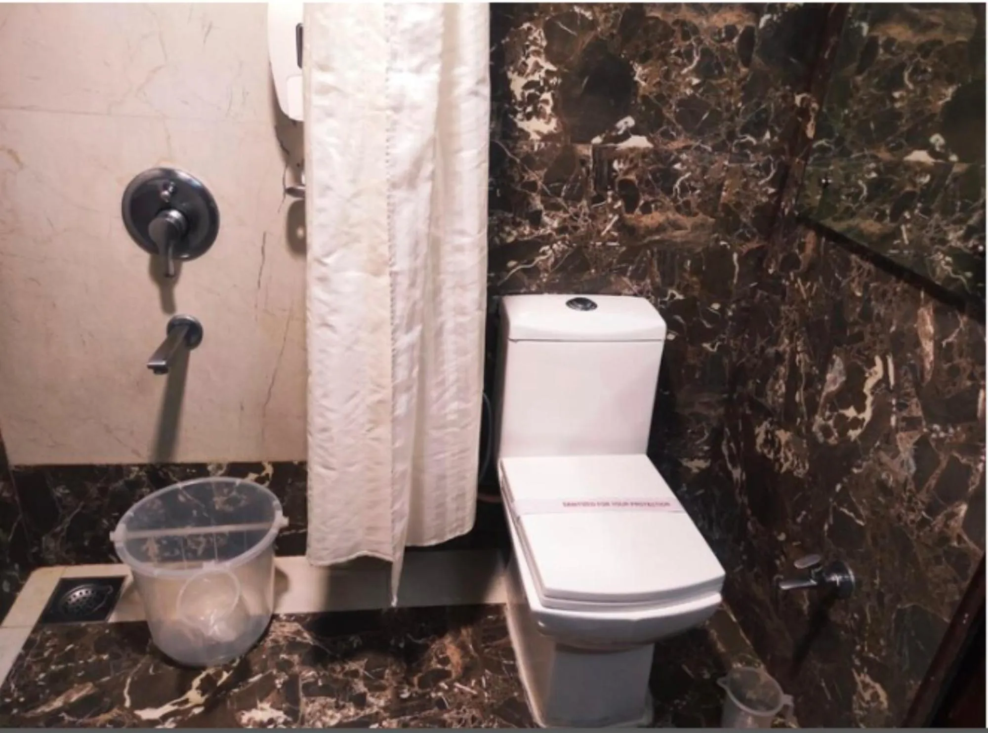 Hotel Orient Crown, Kolhapur