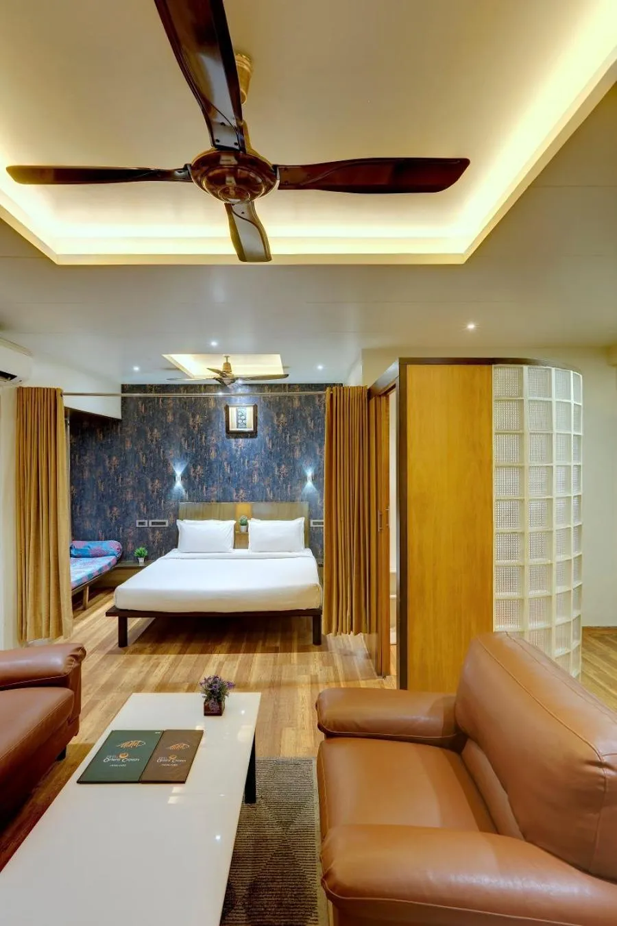 Bed in Hotel Orient Crown, Kolhapur