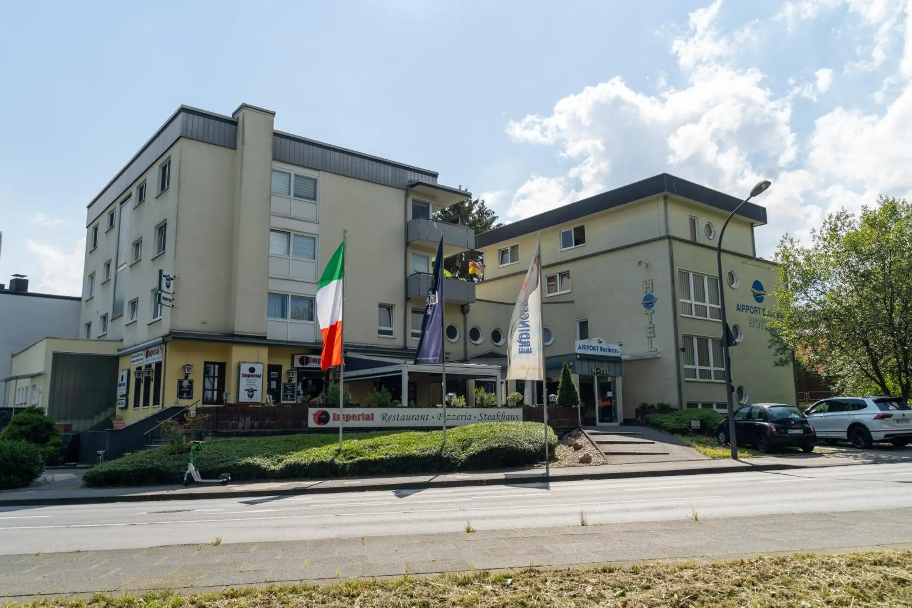 Standard Double Suite - single occupancy in Airport Business Hotel Köln Standard Double Suite - single occupancy in Airport Business Hotel Köln