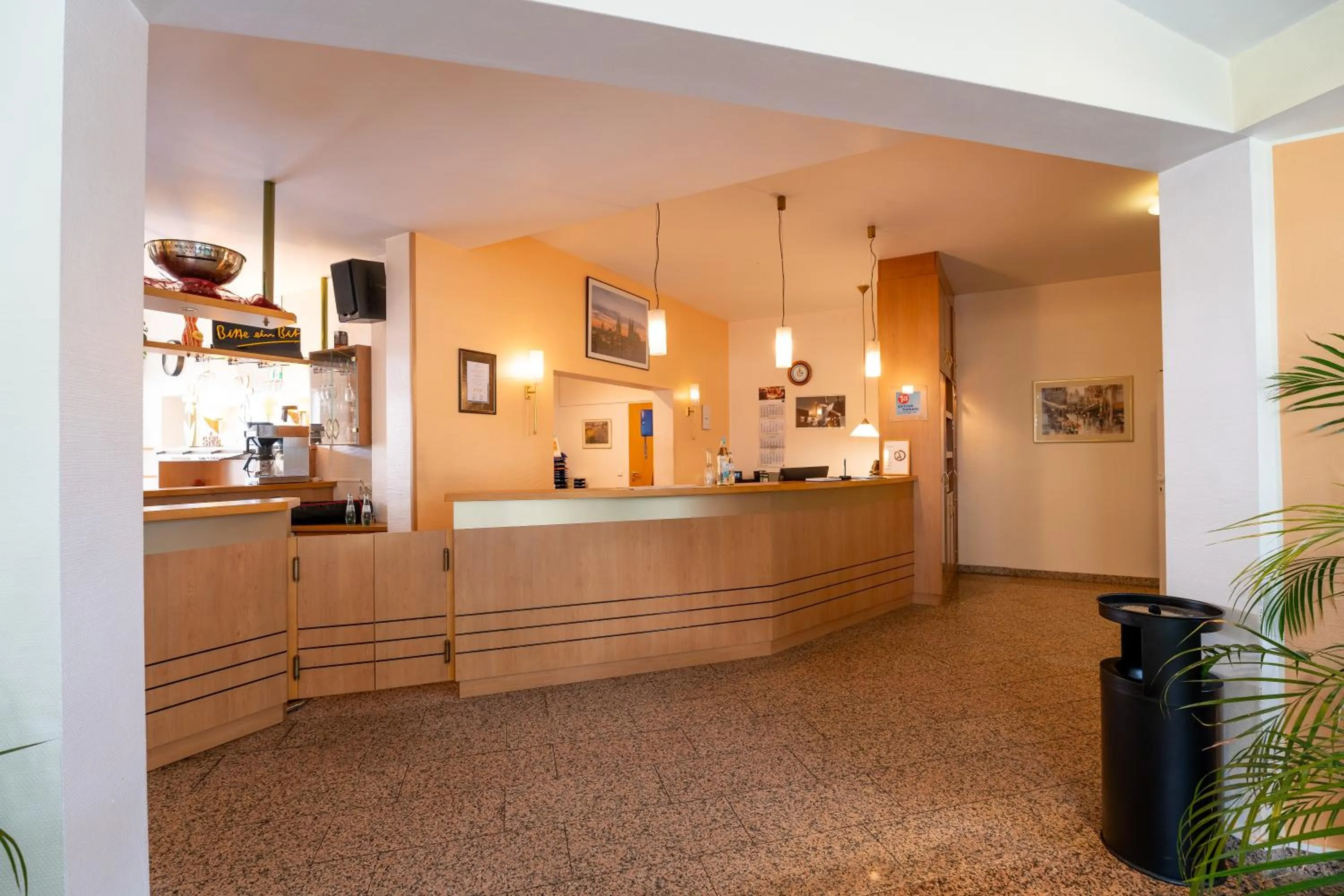 Lobby or reception in Airport Business Hotel Köln