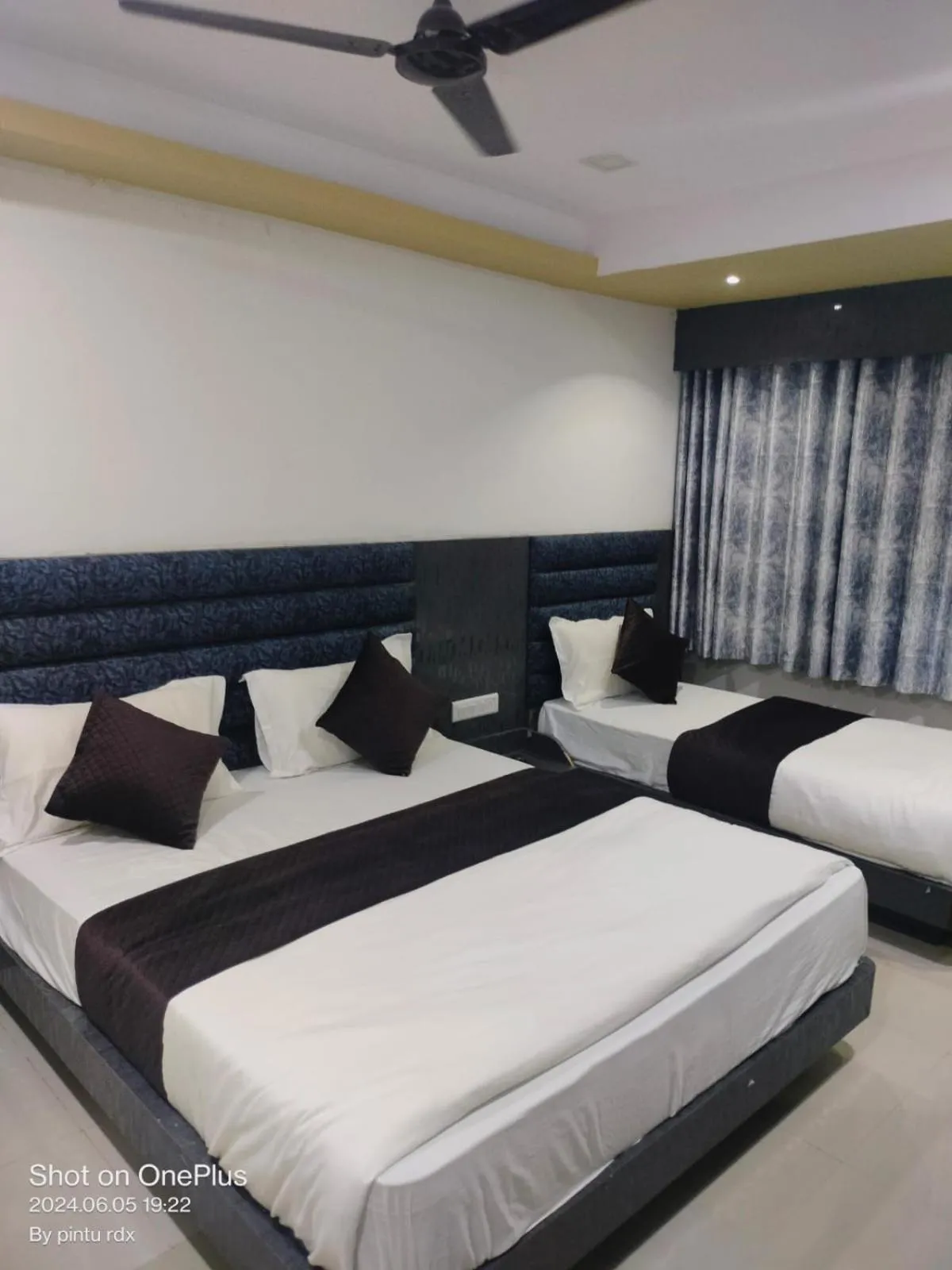 Hotel Mewad Inn