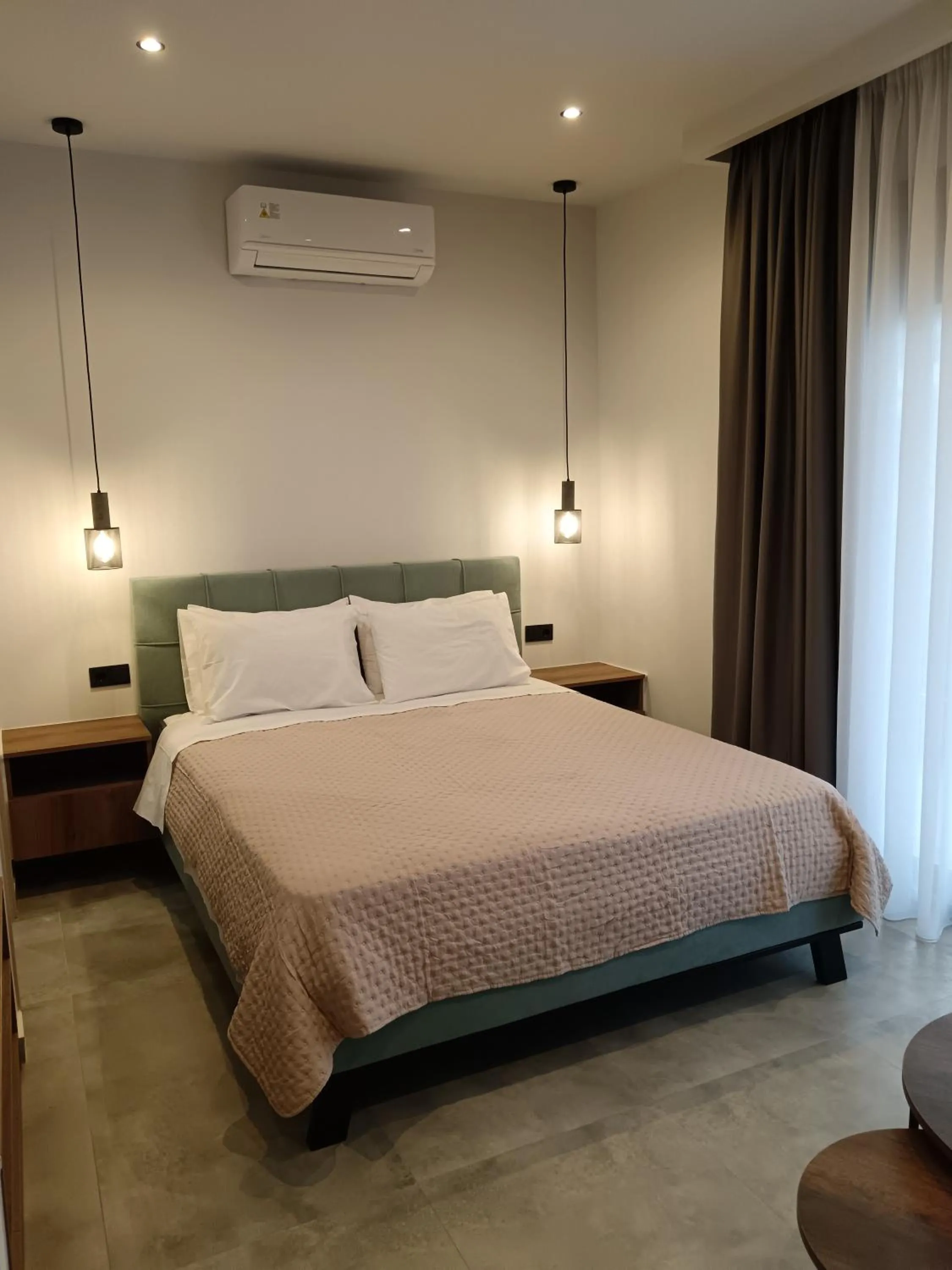 Bed in Dunes Luxury Apartments