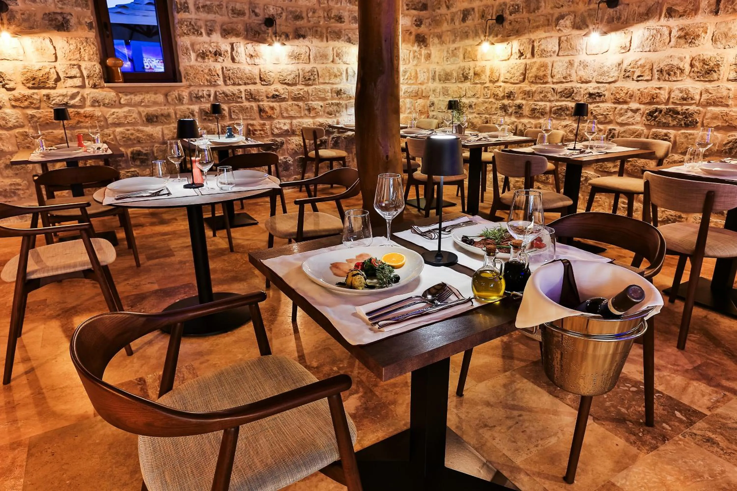 Restaurant/places to eat in Boutique hotel Ruzmarin SPA & Garden by Aycon