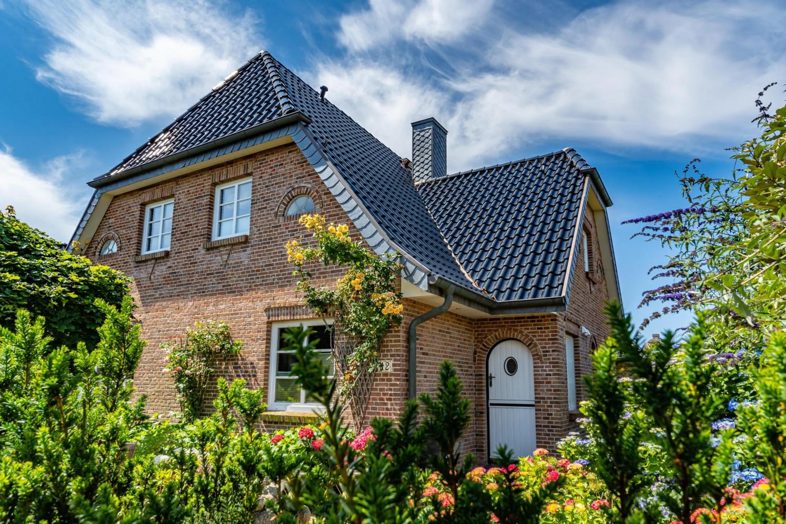 Property building in Bungalow Nici