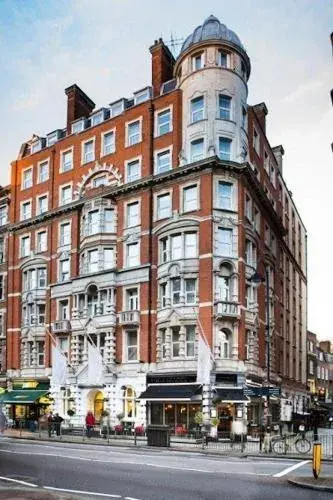 London Bloomsbury Square Hotel by IHG London Bloomsbury Square Hotel by IHG