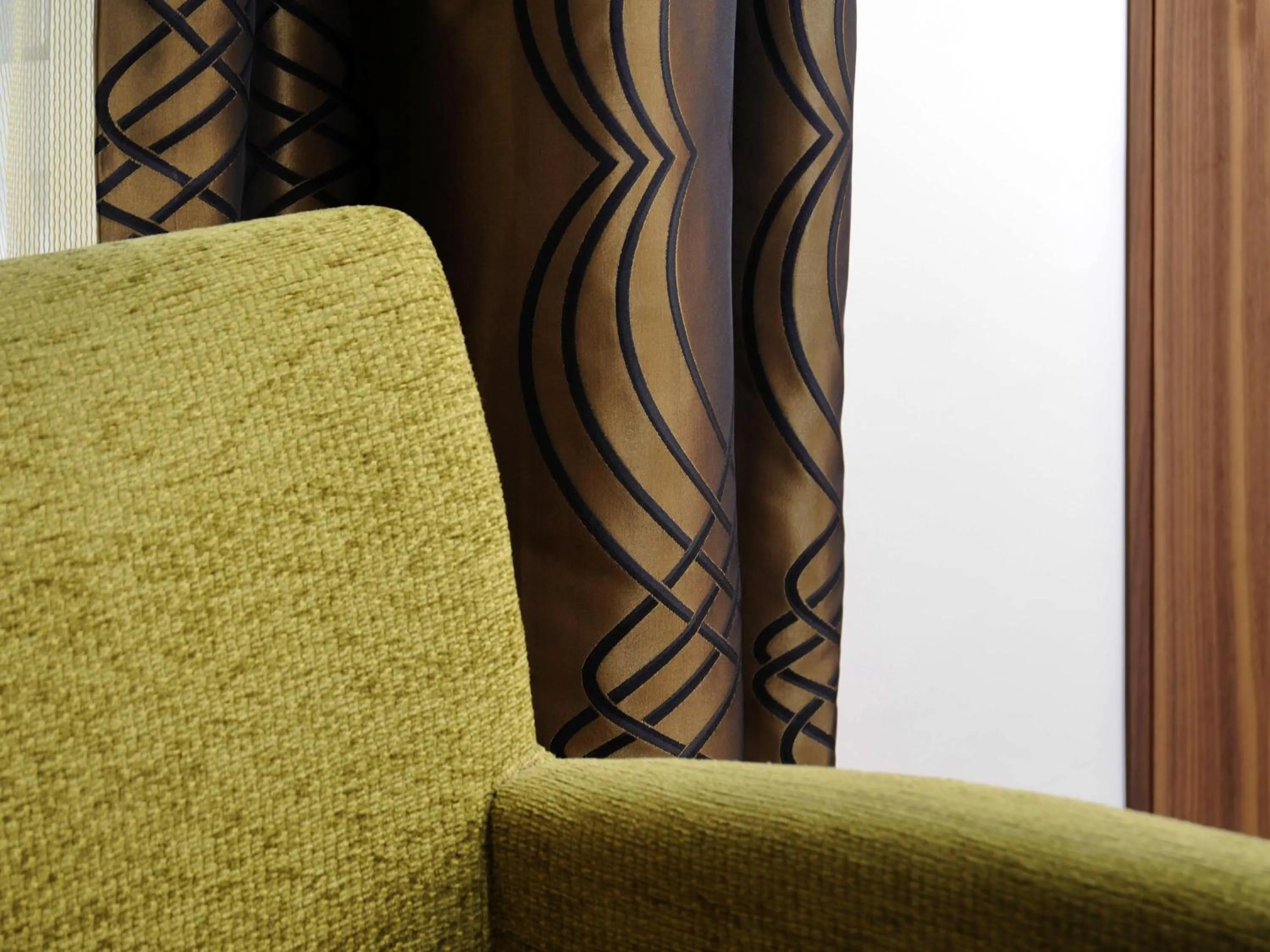 Bedroom in Mercure London Bloomsbury Hotel