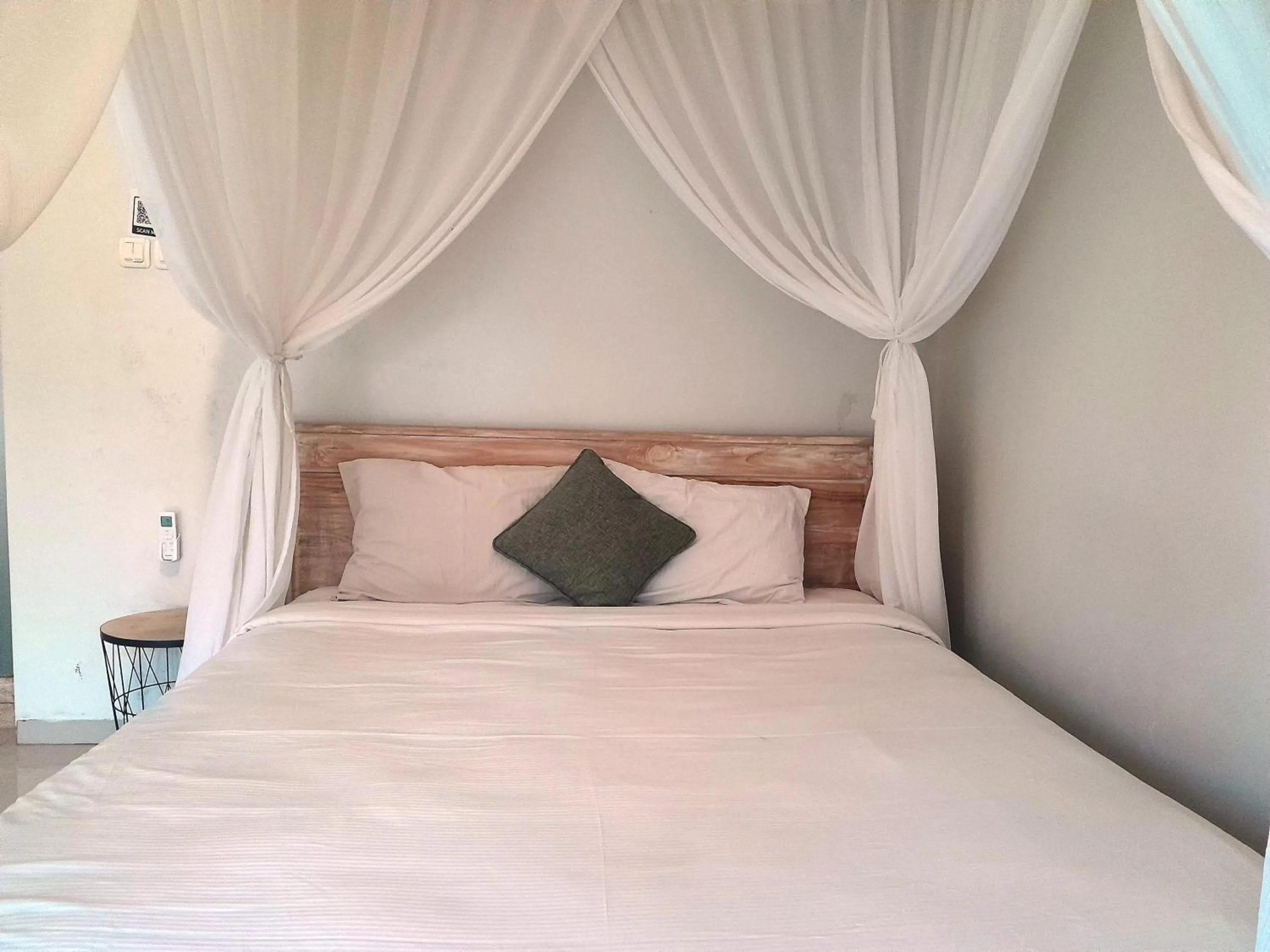 Property building, Bed in Maha Rama Villas Amed