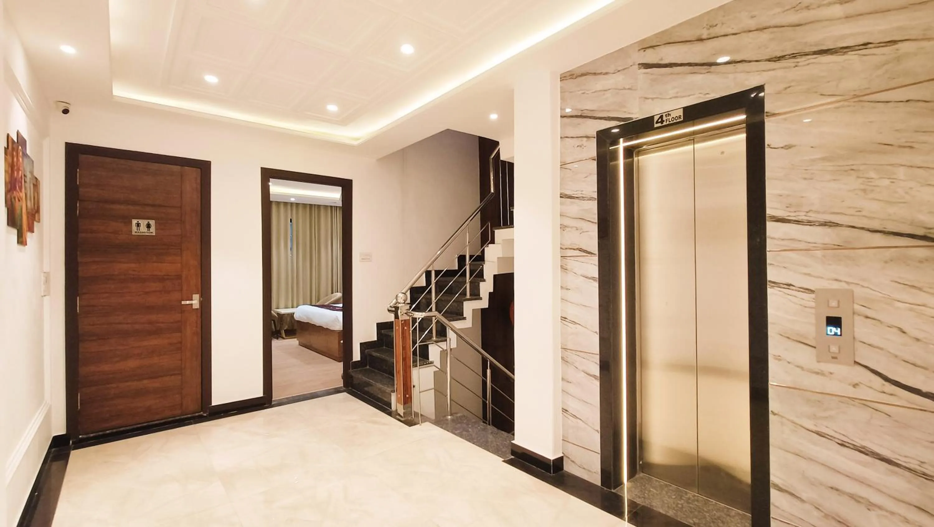 elevator in Hotel Tango Traxx