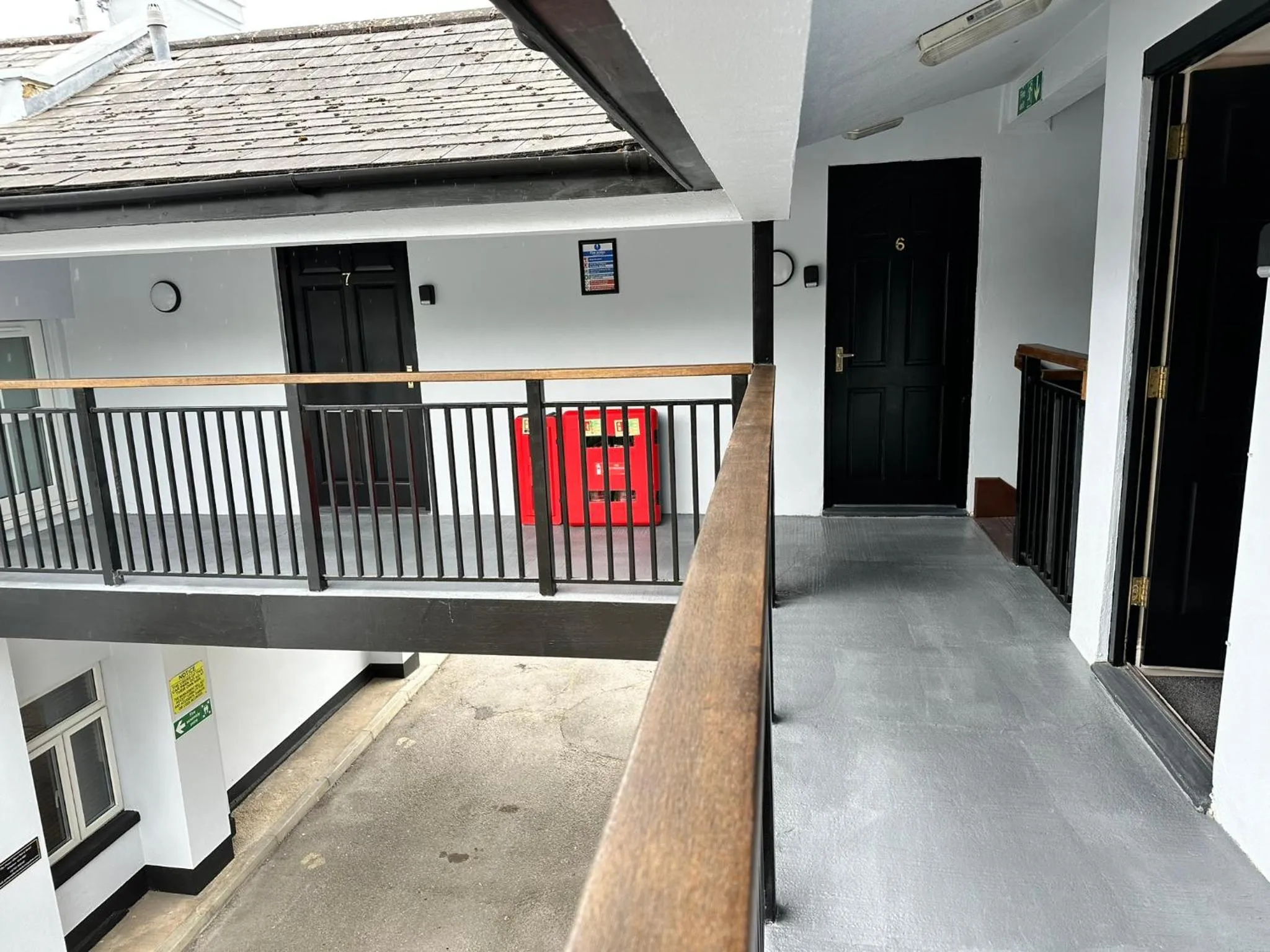 Balcony/Terrace in The Prince Albert Pub & Hotel with onsite FREE PARKING 2 minutes from Legoland