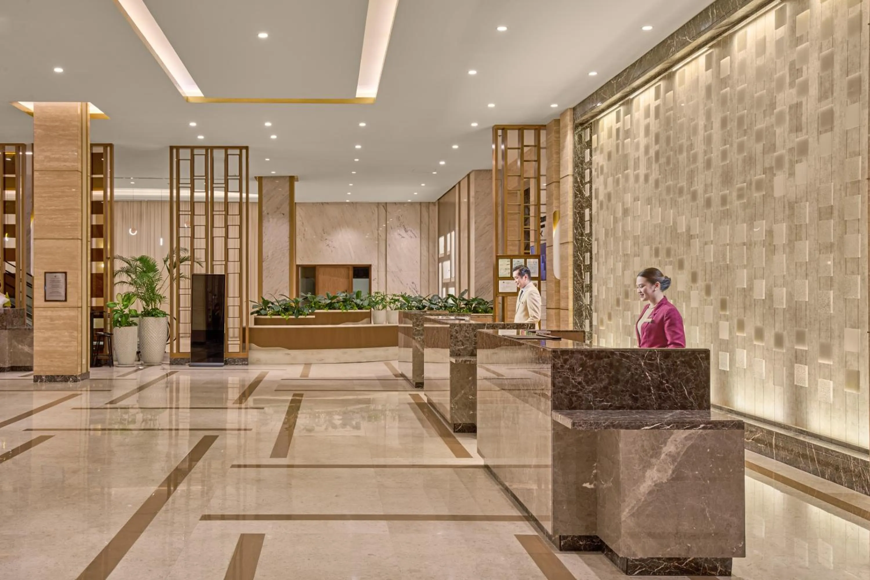 Lobby or reception in Grand Westside Manila Bay