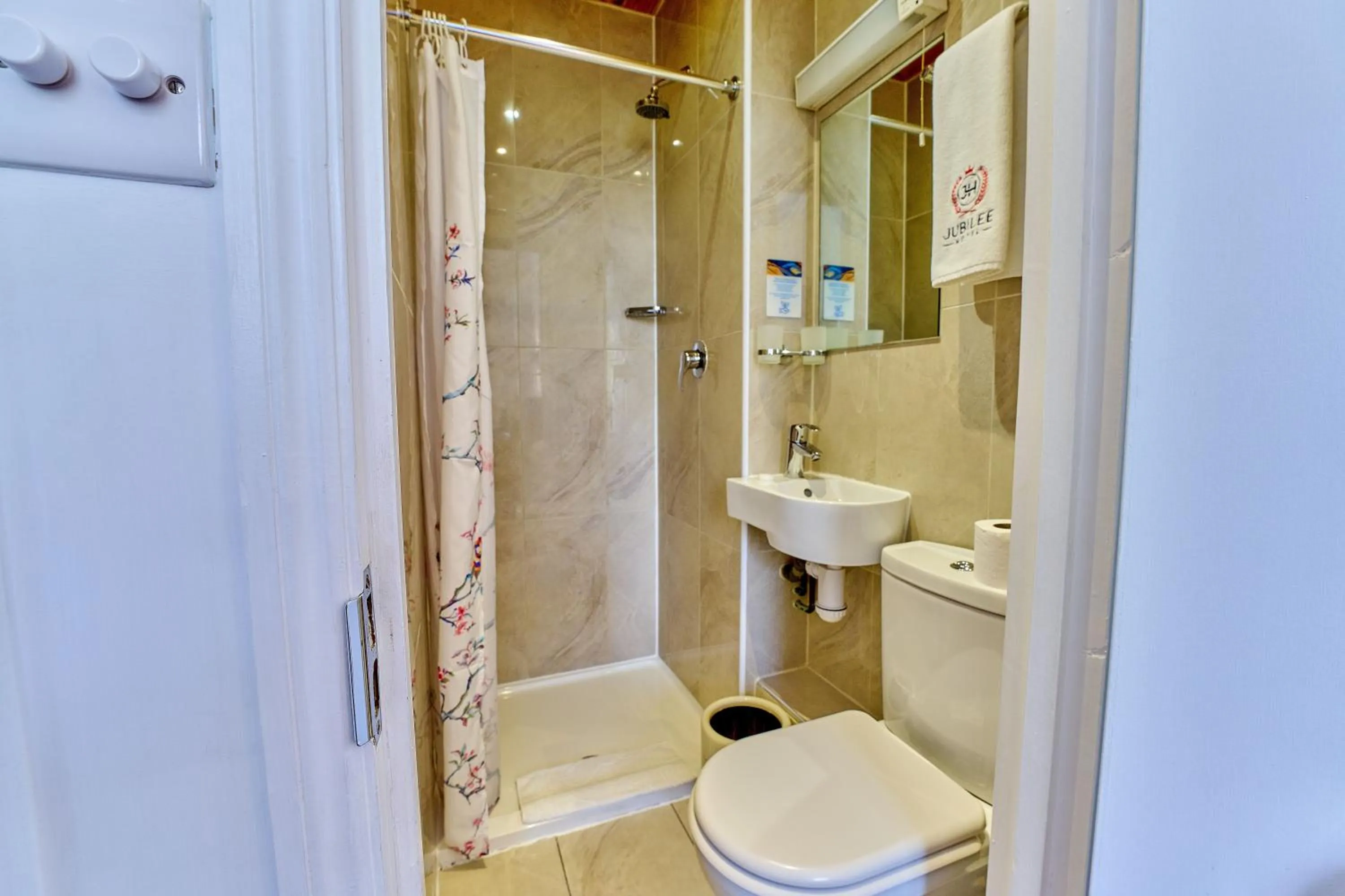 Jubilee Hotel Victoria