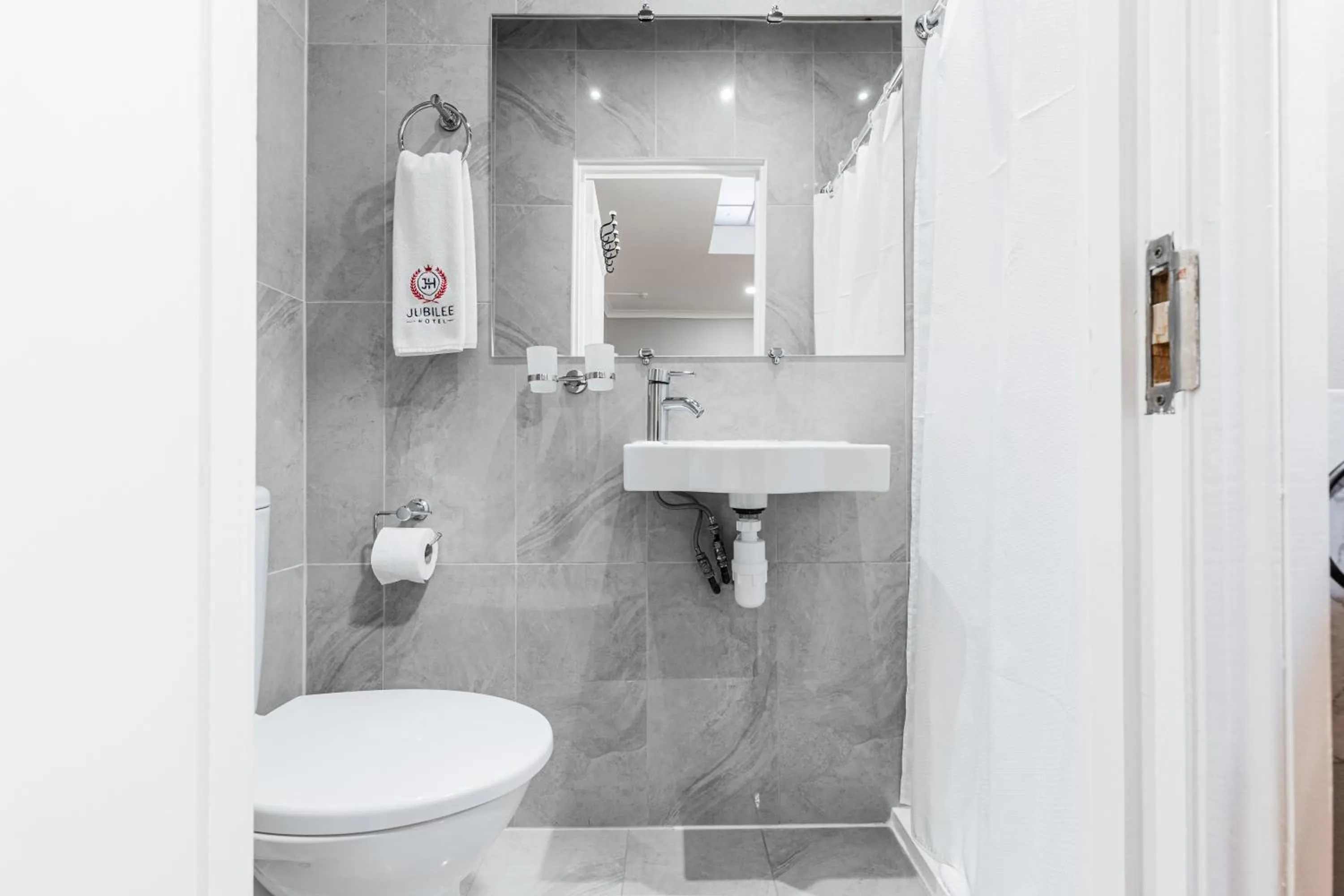 Jubilee Hotel Victoria