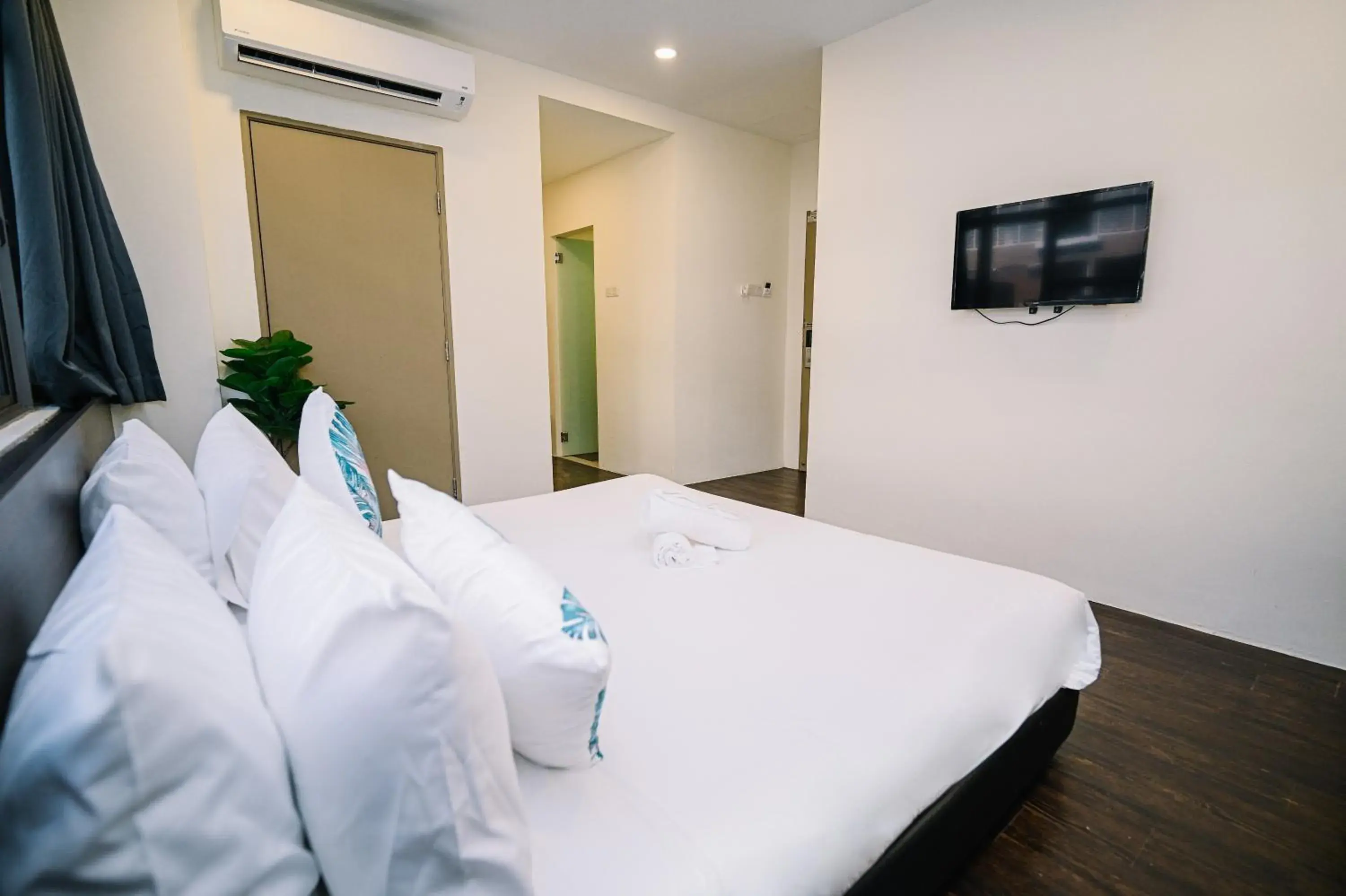 Bed in Swing & Pillows - Z Hotel Cyberjaya Bed in Swing & Pillows - Z Hotel Cyberjaya