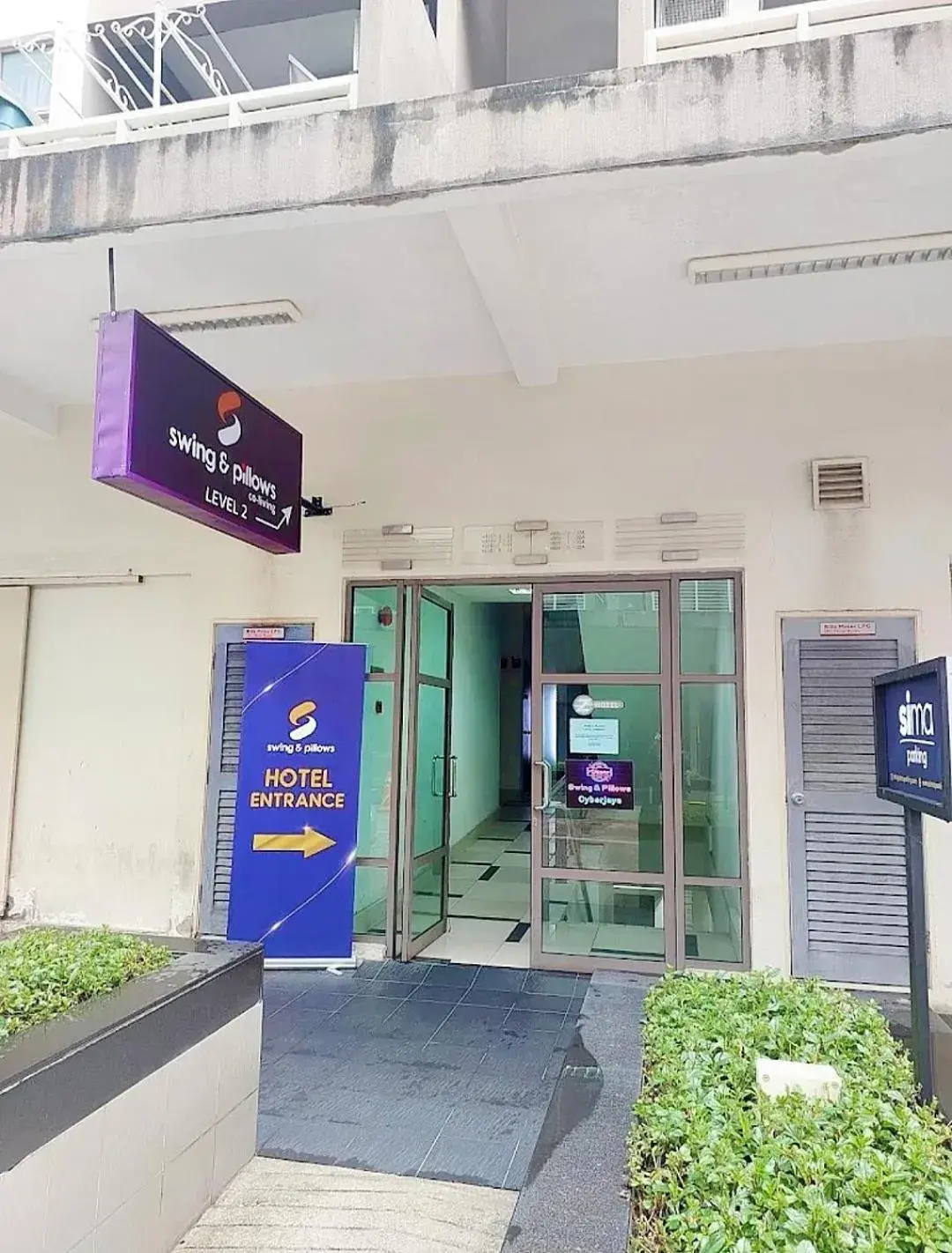 Facade/entrance in Swing & Pillows - Z Hotel Cyberjaya Facade/entrance in Swing & Pillows - Z Hotel Cyberjaya