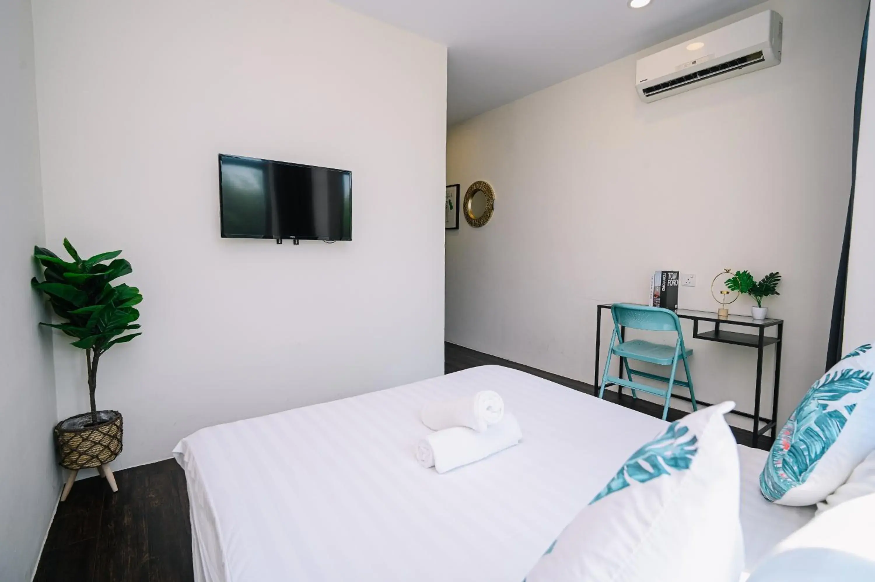 Bed in Swing & Pillows - Z Hotel Cyberjaya Bed in Swing & Pillows - Z Hotel Cyberjaya