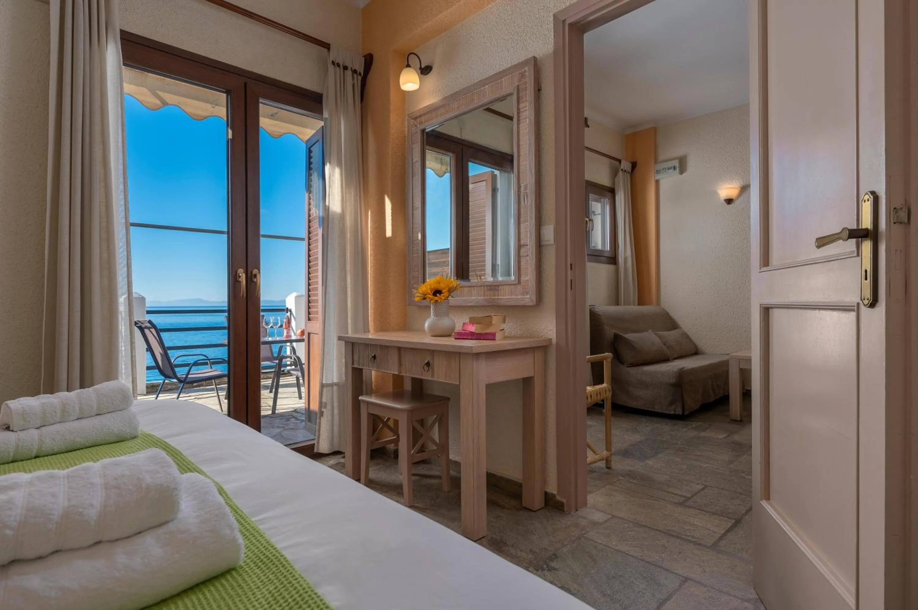 Bedroom, Bed in Agnanti Hotel Apartments