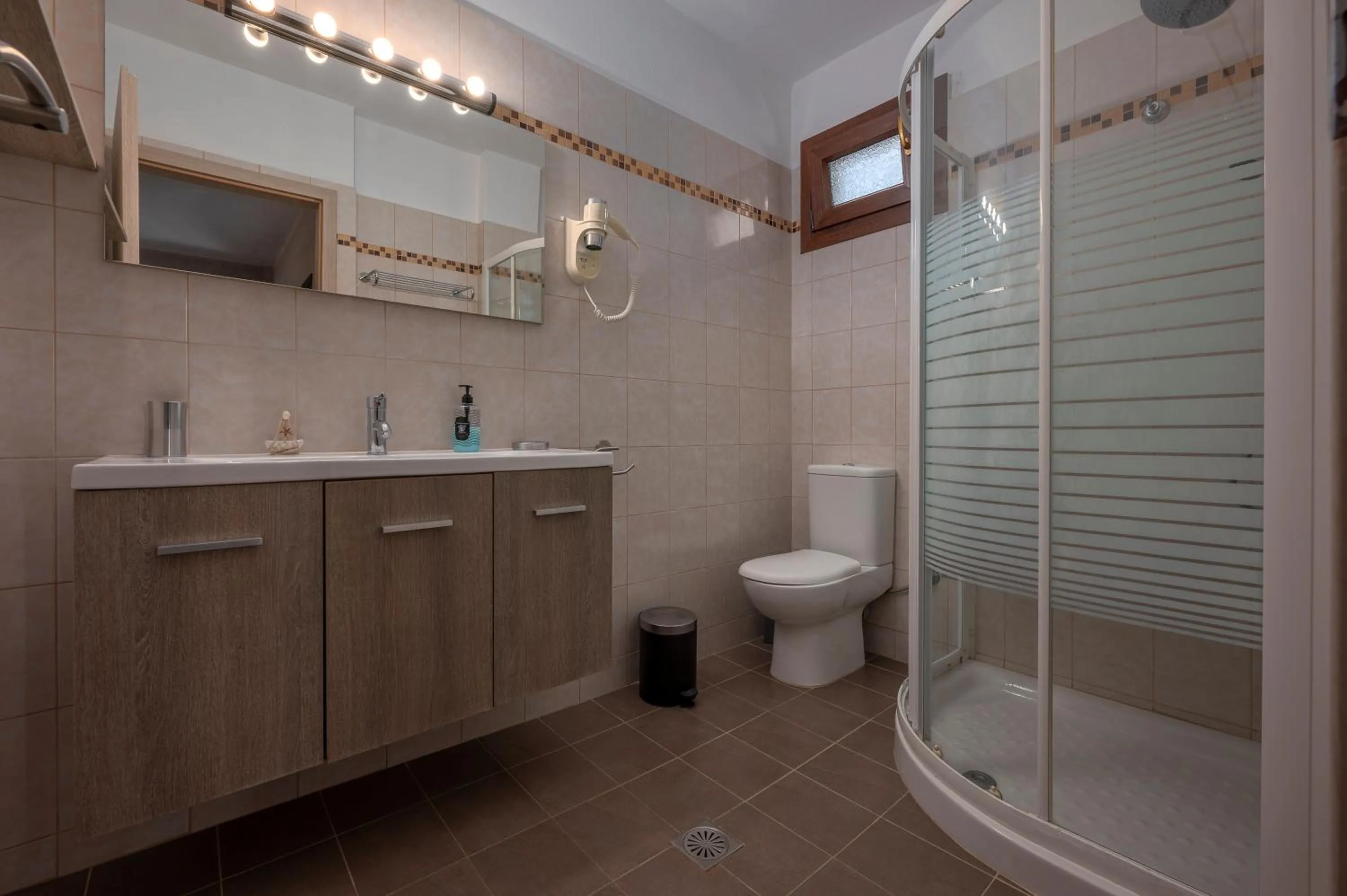 Bathroom in Agnanti Hotel Apartments
