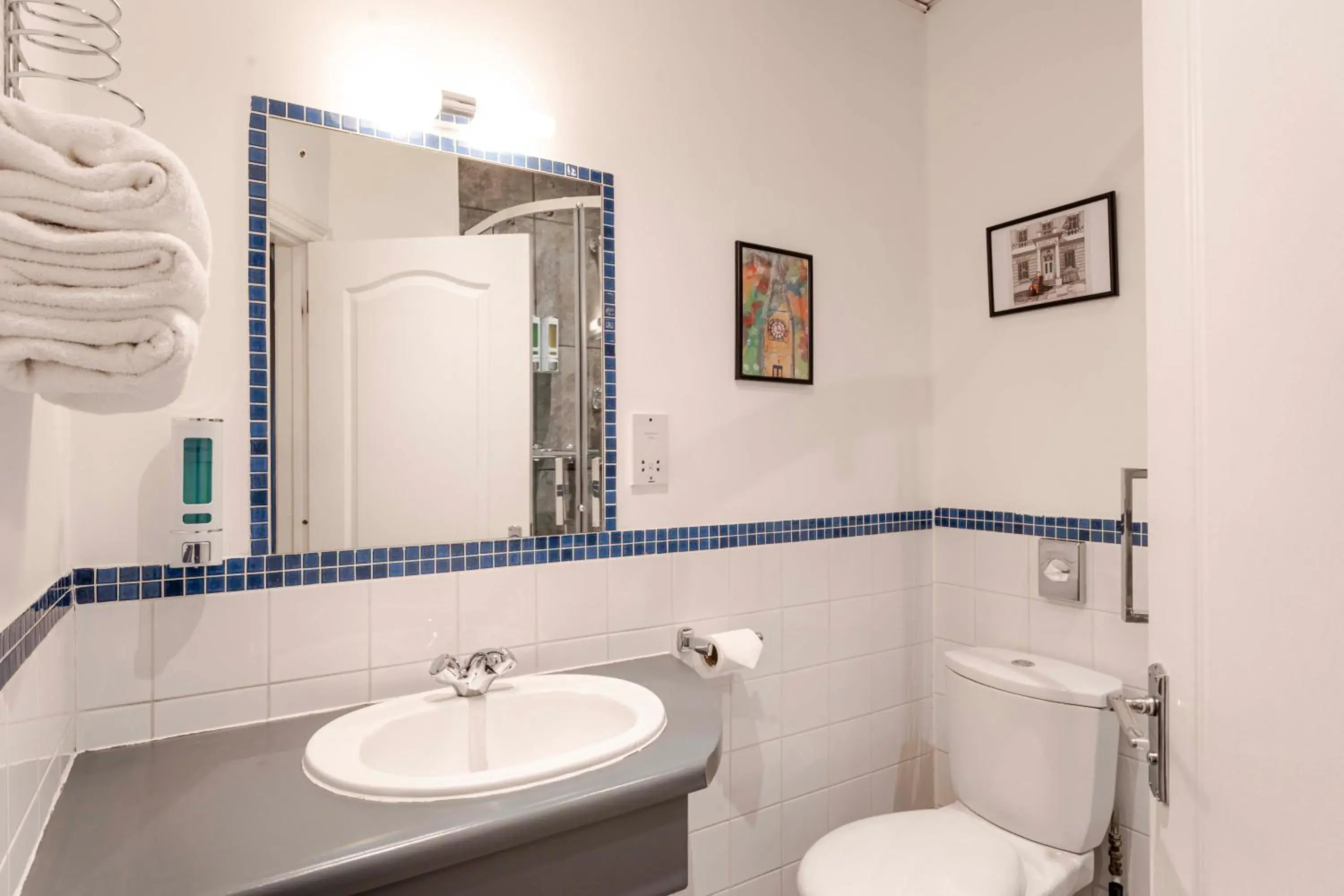 Bathroom in The Melita Bathroom in The Melita