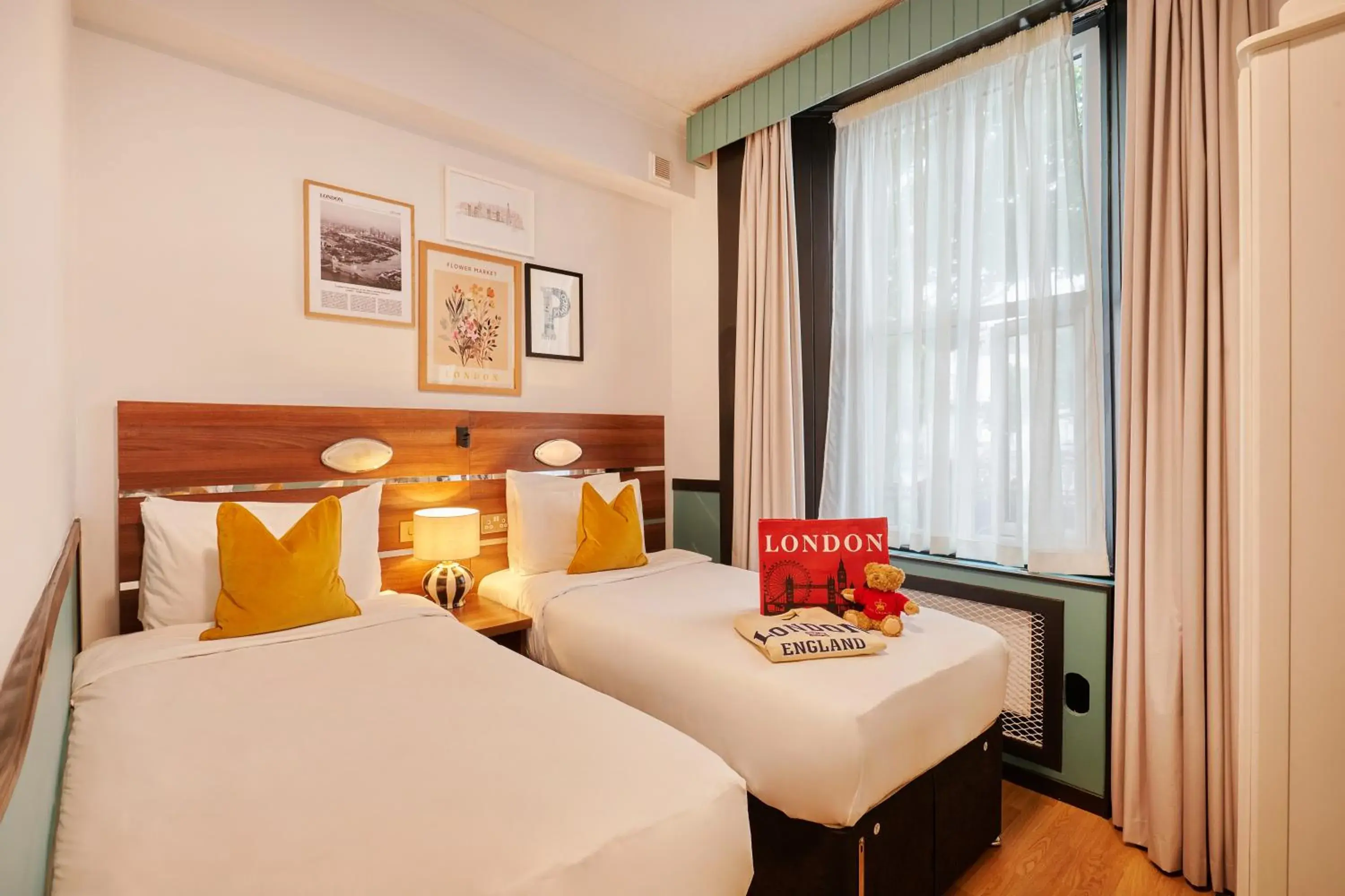 Bedroom, Bed in Huttons Hotel, Victoria London Bedroom, Bed in Huttons Hotel, Victoria London