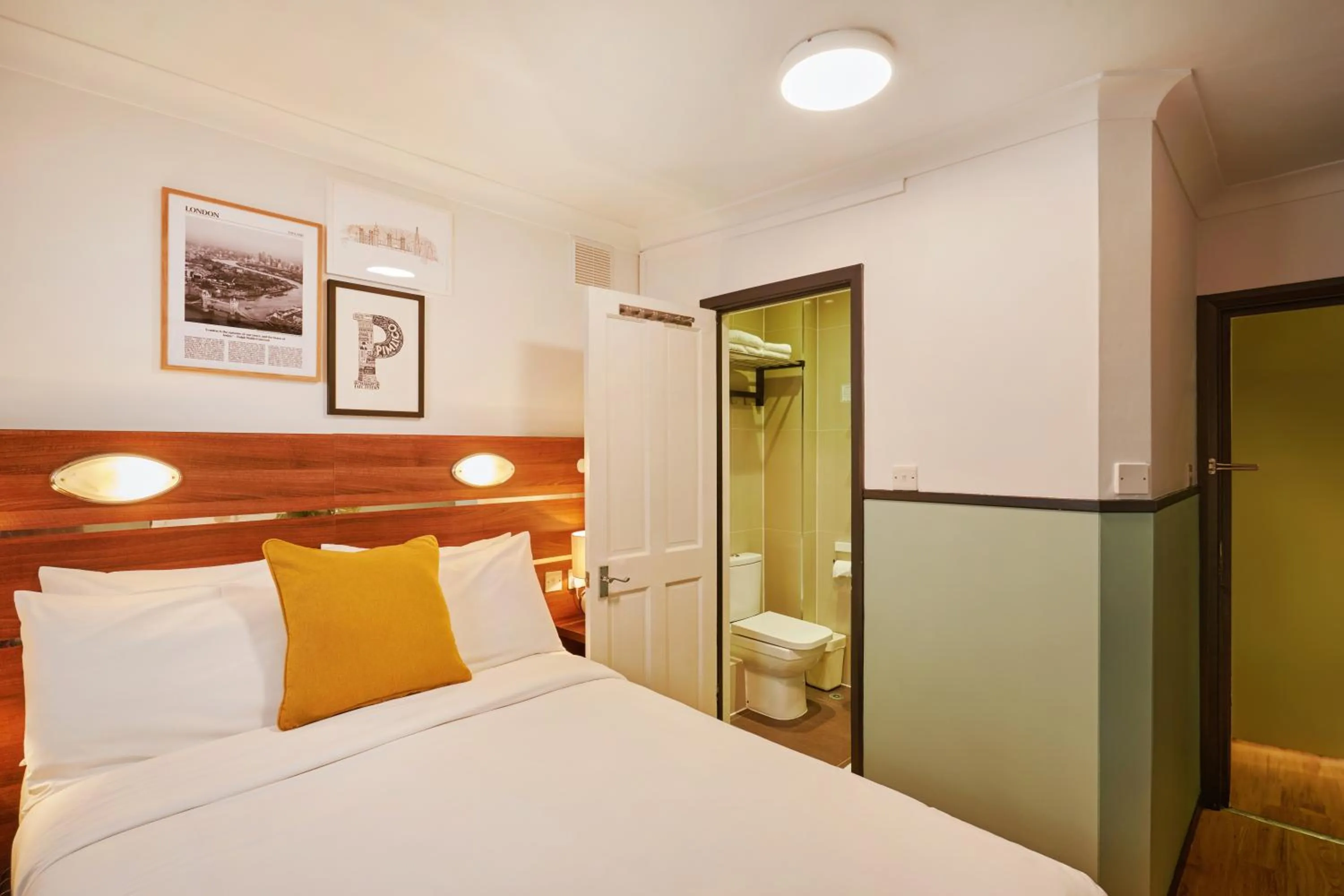 Bed in Huttons Hotel, Victoria London