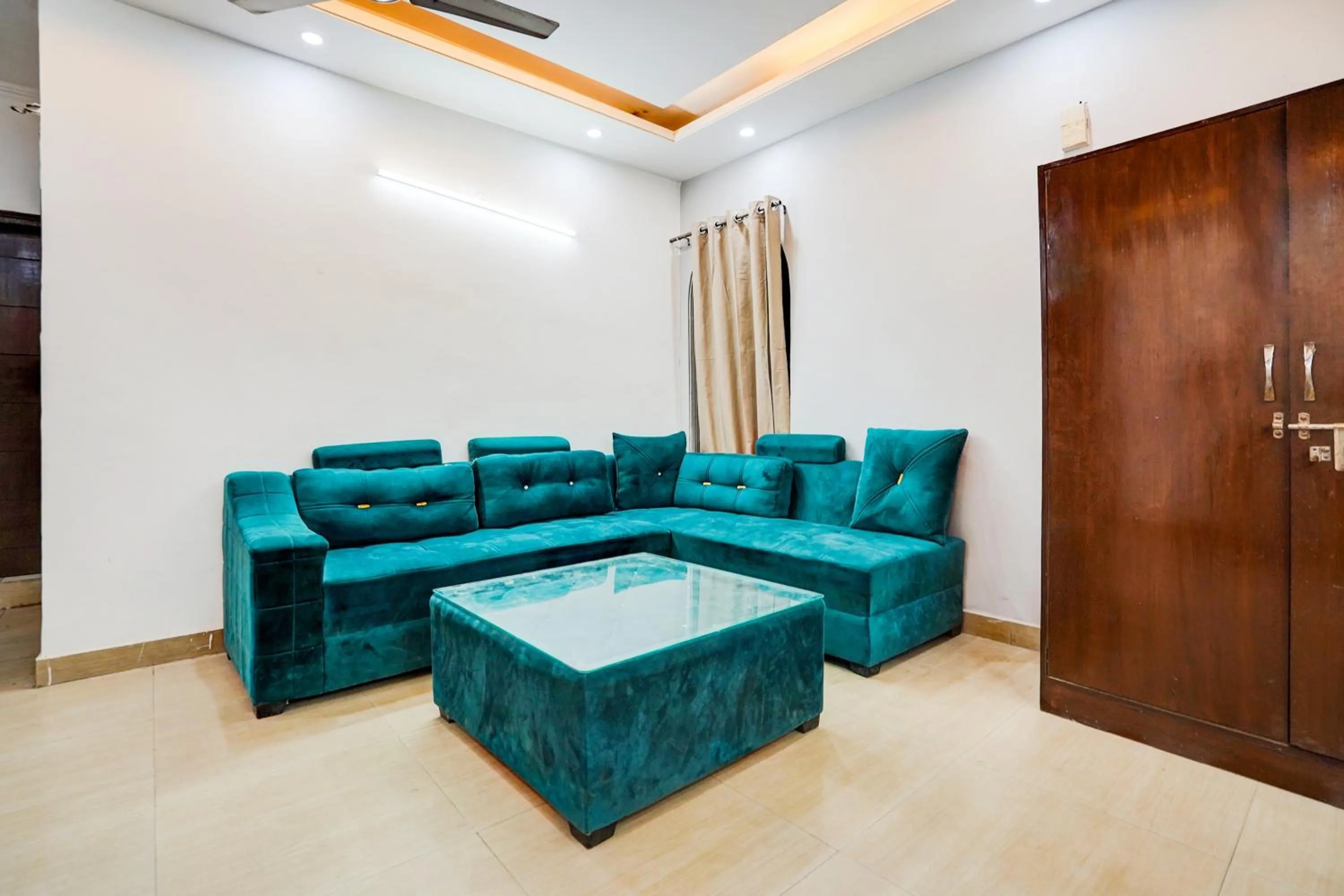 Lobby or reception in Hotel O Silver Key KD plaza Near Saket Metro station
